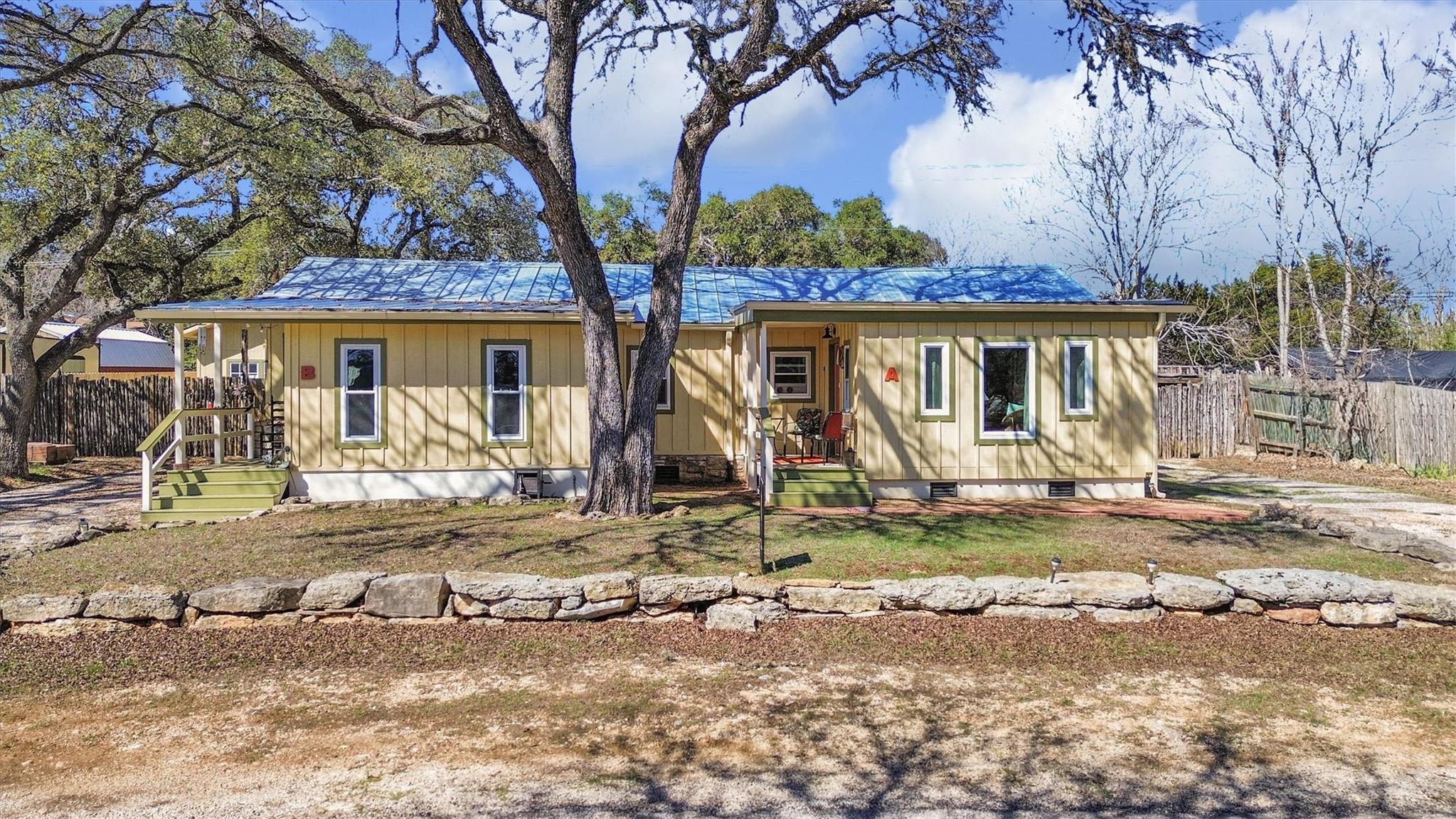 16 El Conejo Trl # A/B, Wimberley, TX 78676