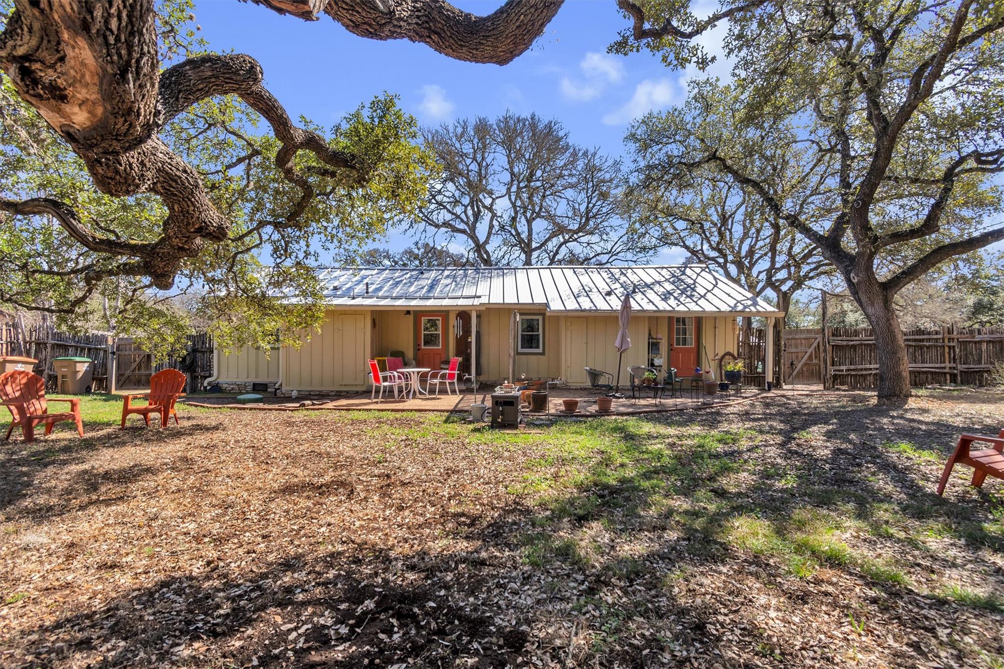 16 El Conejo Trl # A/B, Wimberley, TX 78676