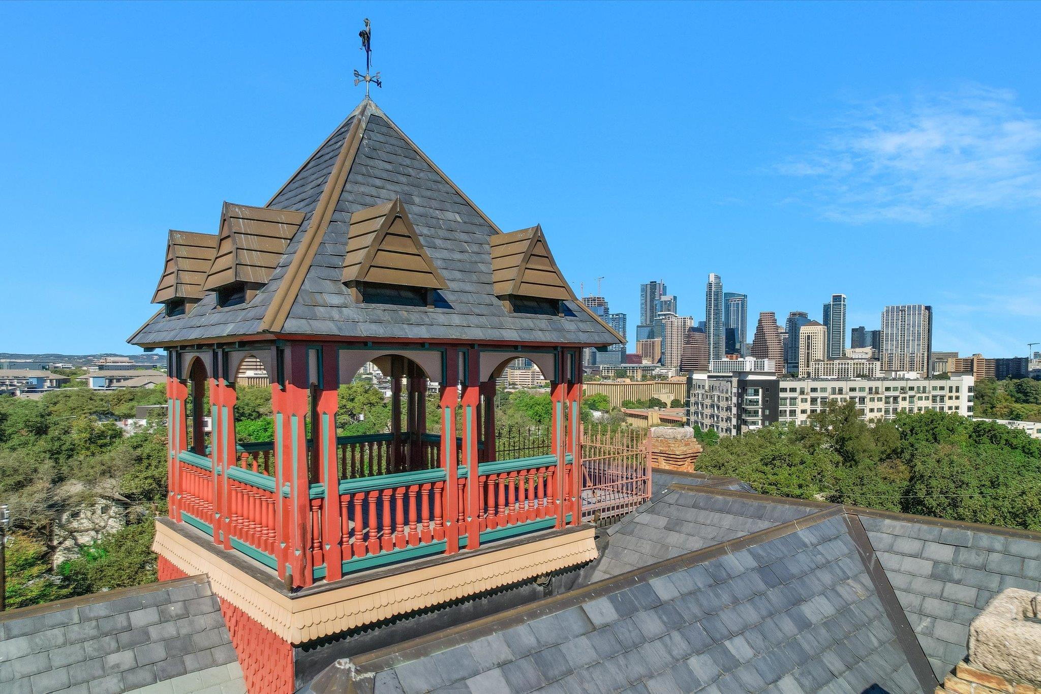 400 Academy Dr, Austin, TX 78704