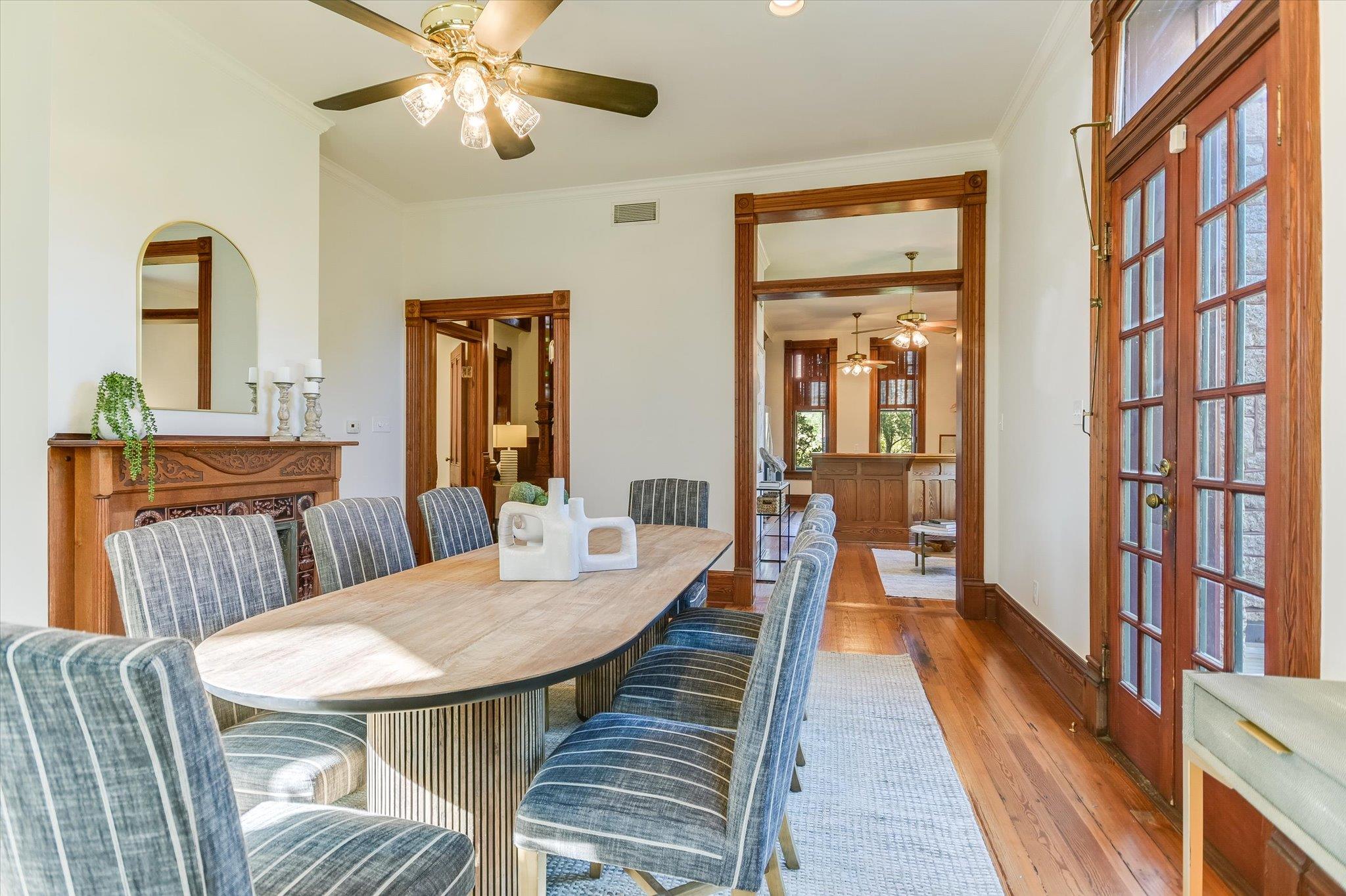 400 Academy Dr, Austin, TX 78704