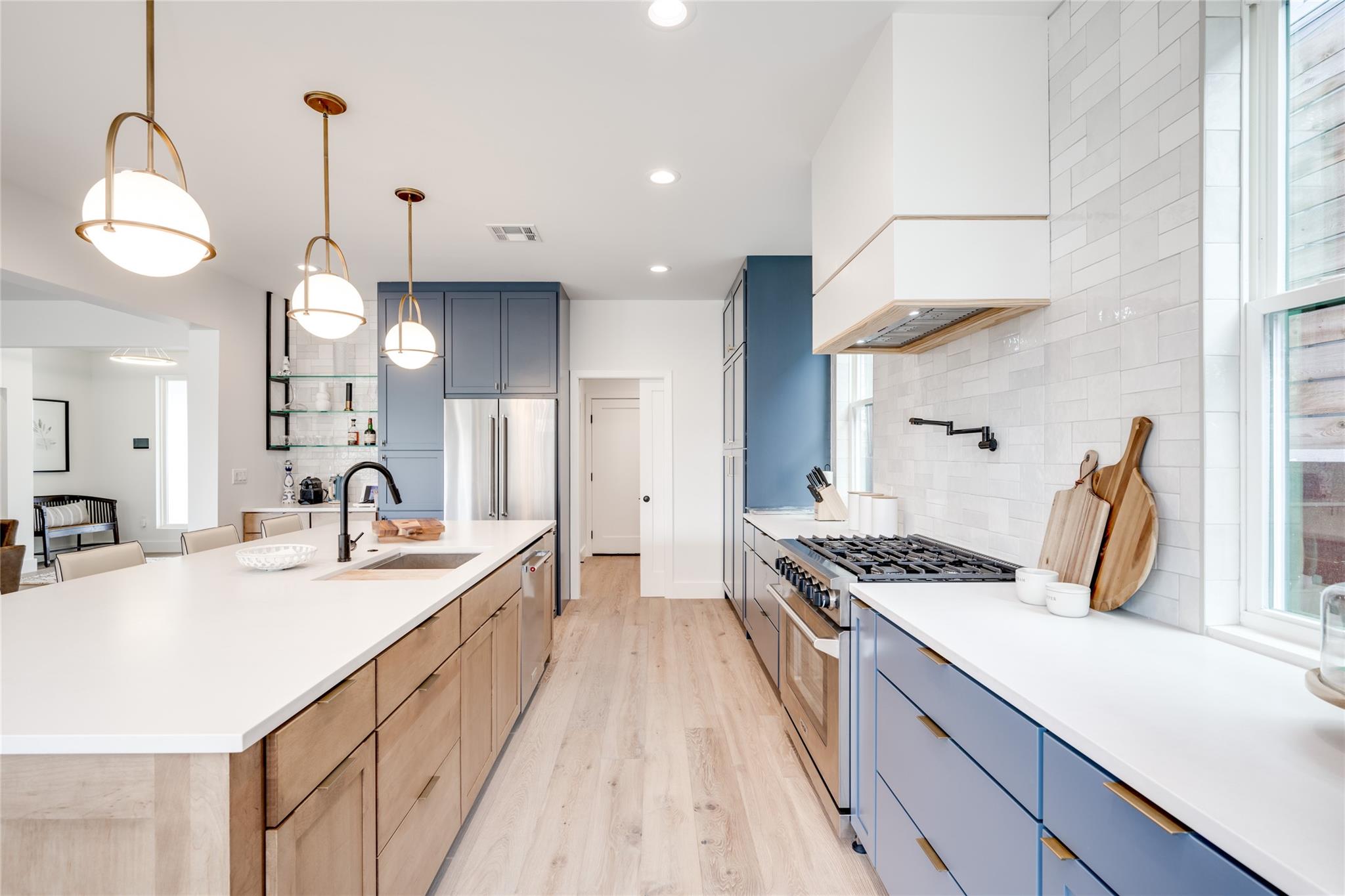 400 Krebs Ln, Austin, TX 78704