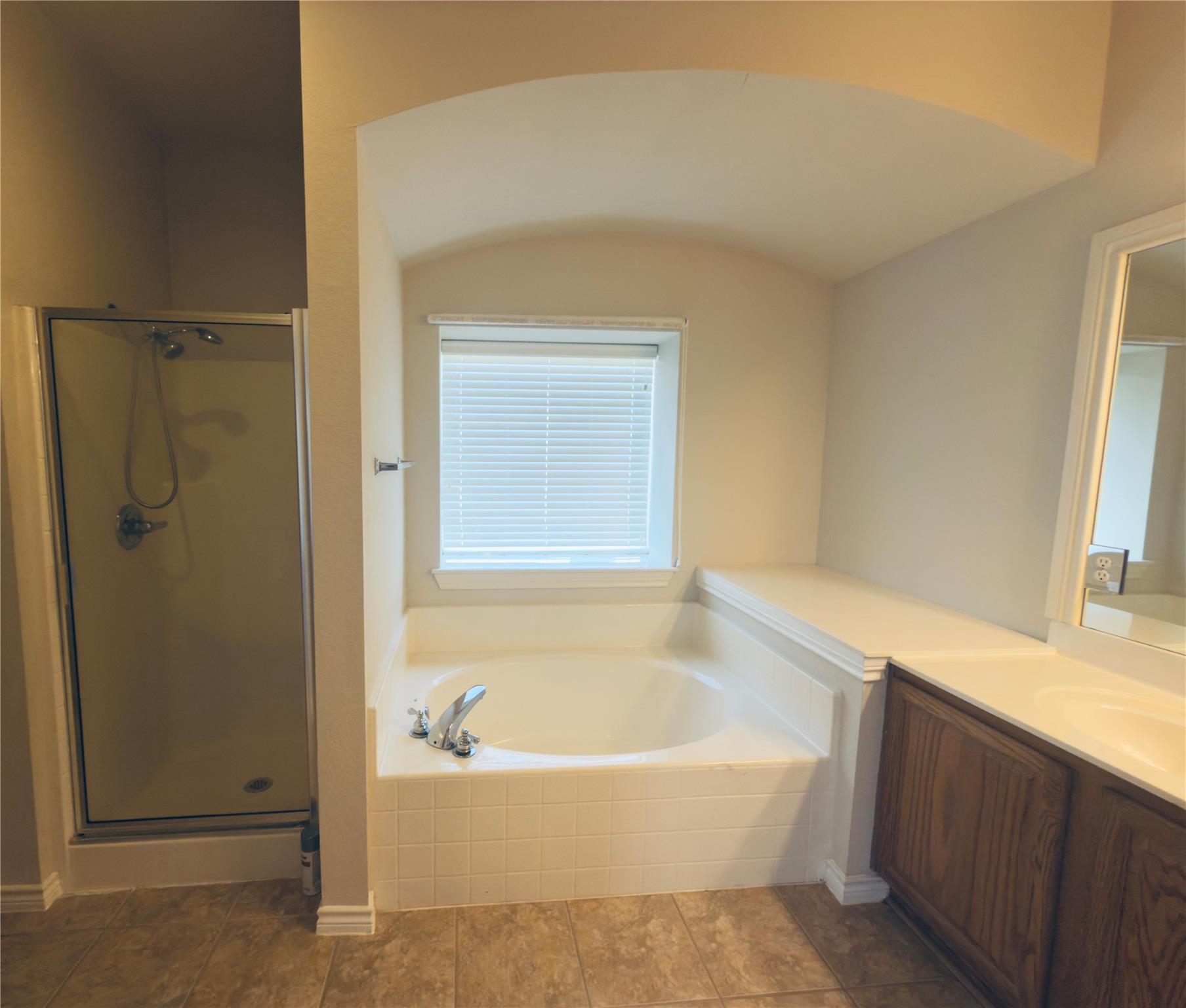 3932 Links Ln, Round Rock, TX 78664