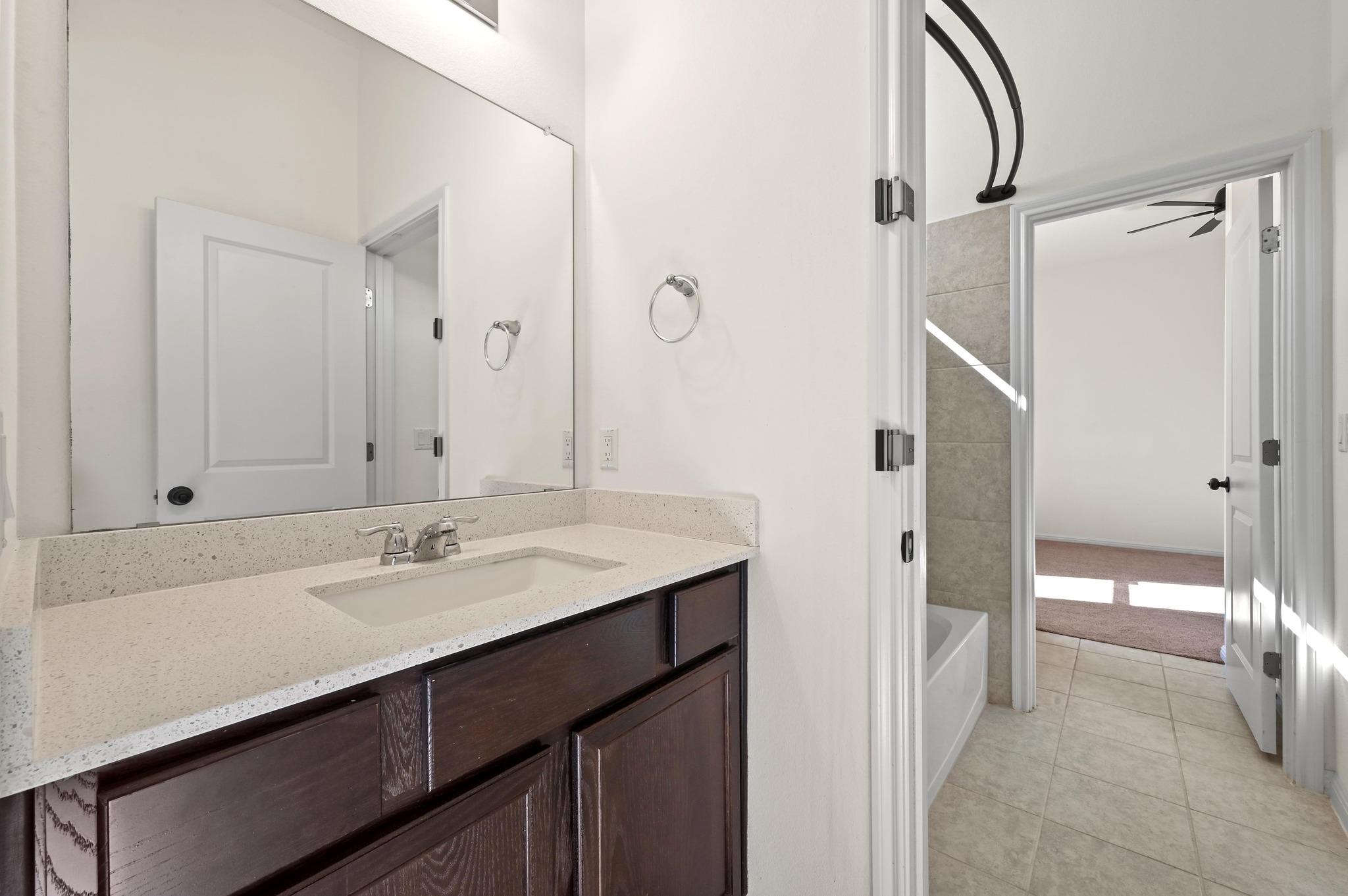 8612 Apogee Blvd, Austin, TX 78744