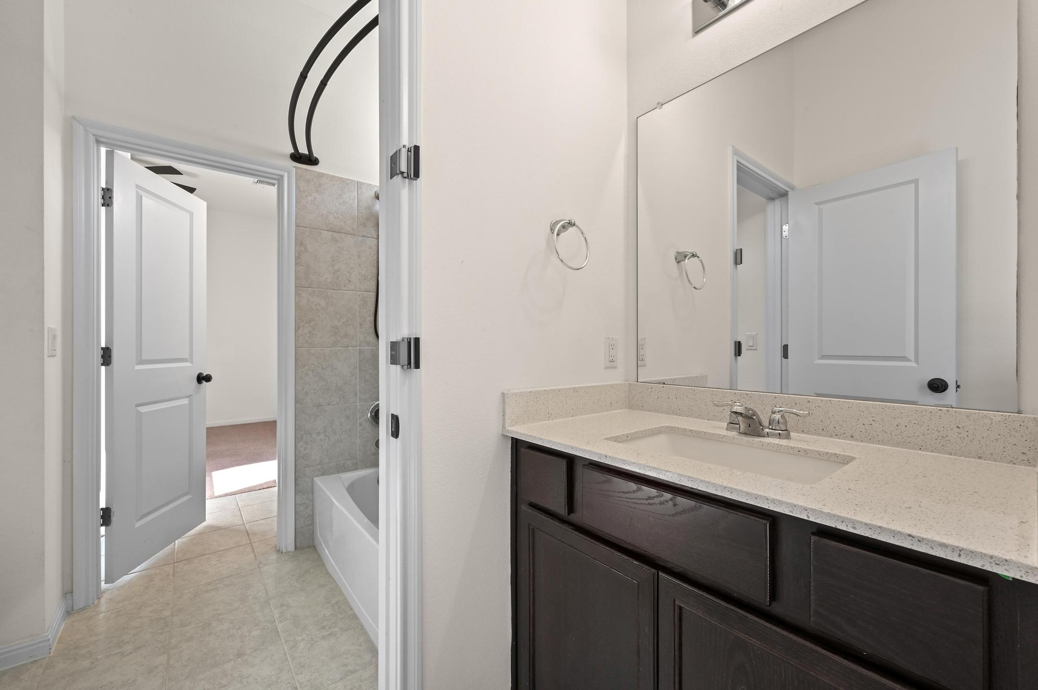 8612 Apogee Blvd, Austin, TX 78744