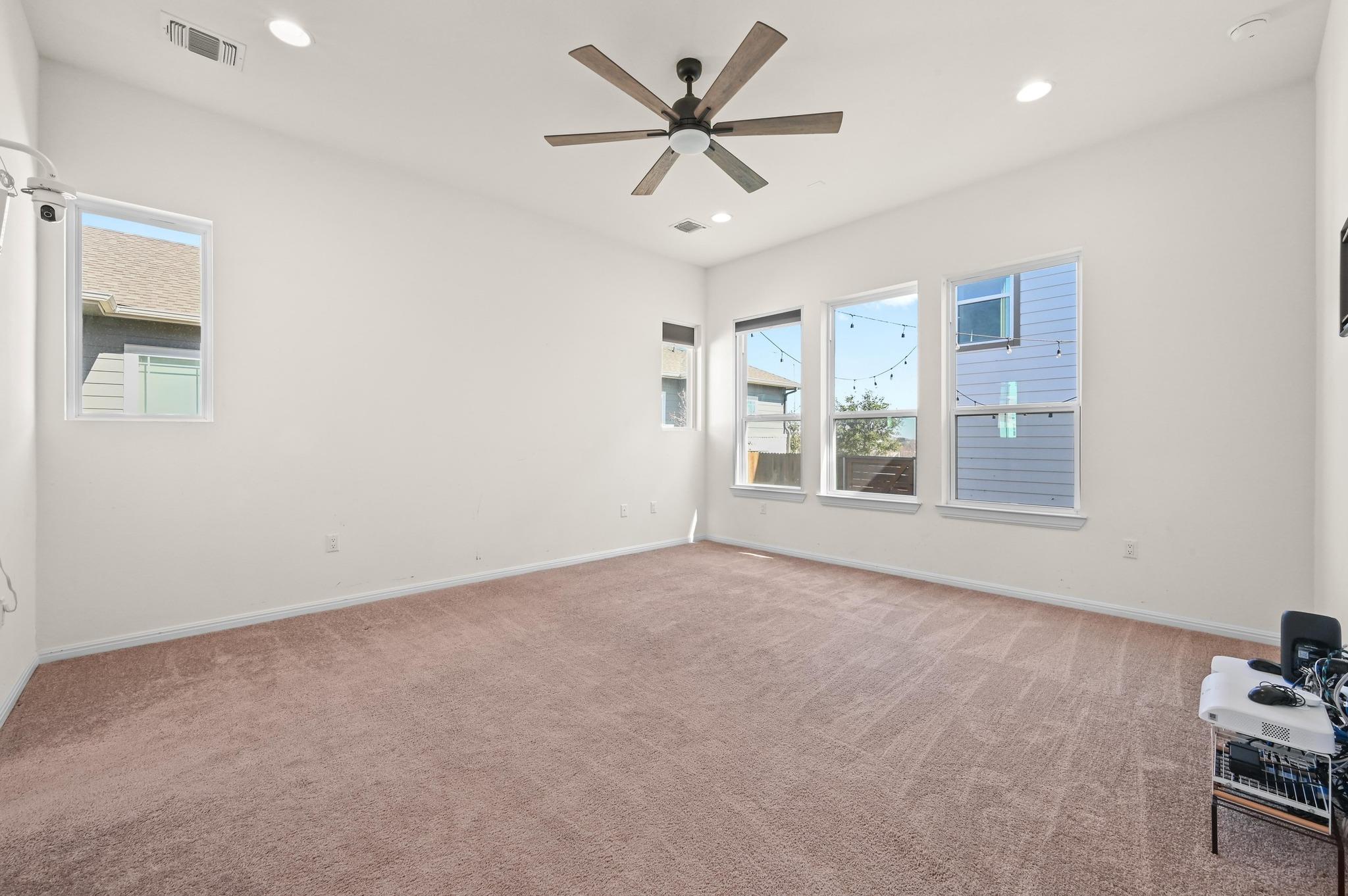 8612 Apogee Blvd, Austin, TX 78744