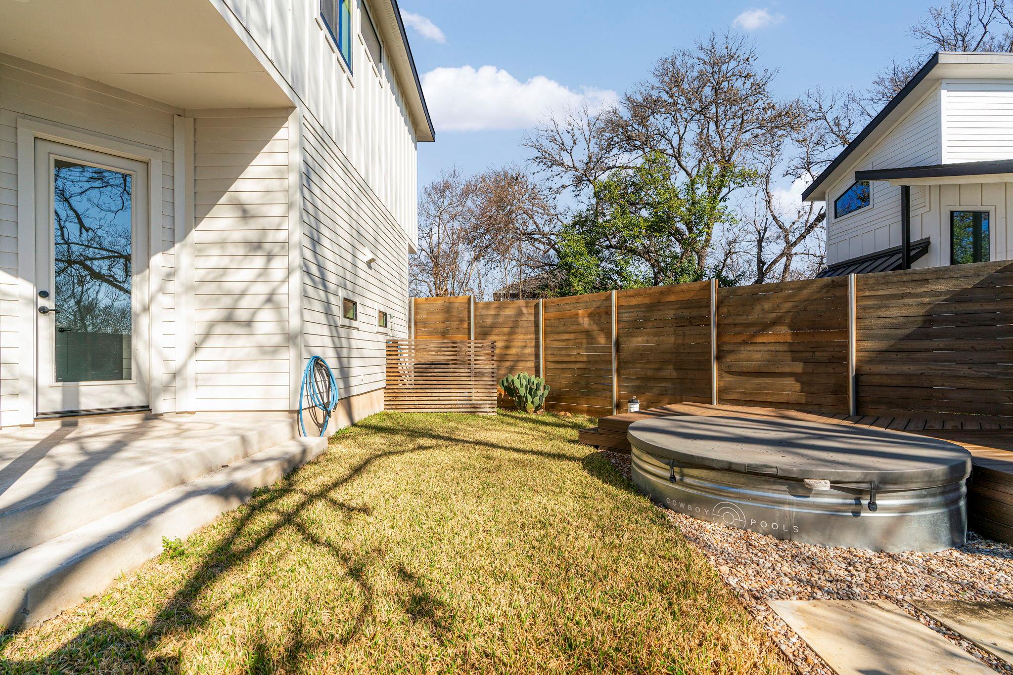 1405 Perez St # 1, Austin, TX 78721