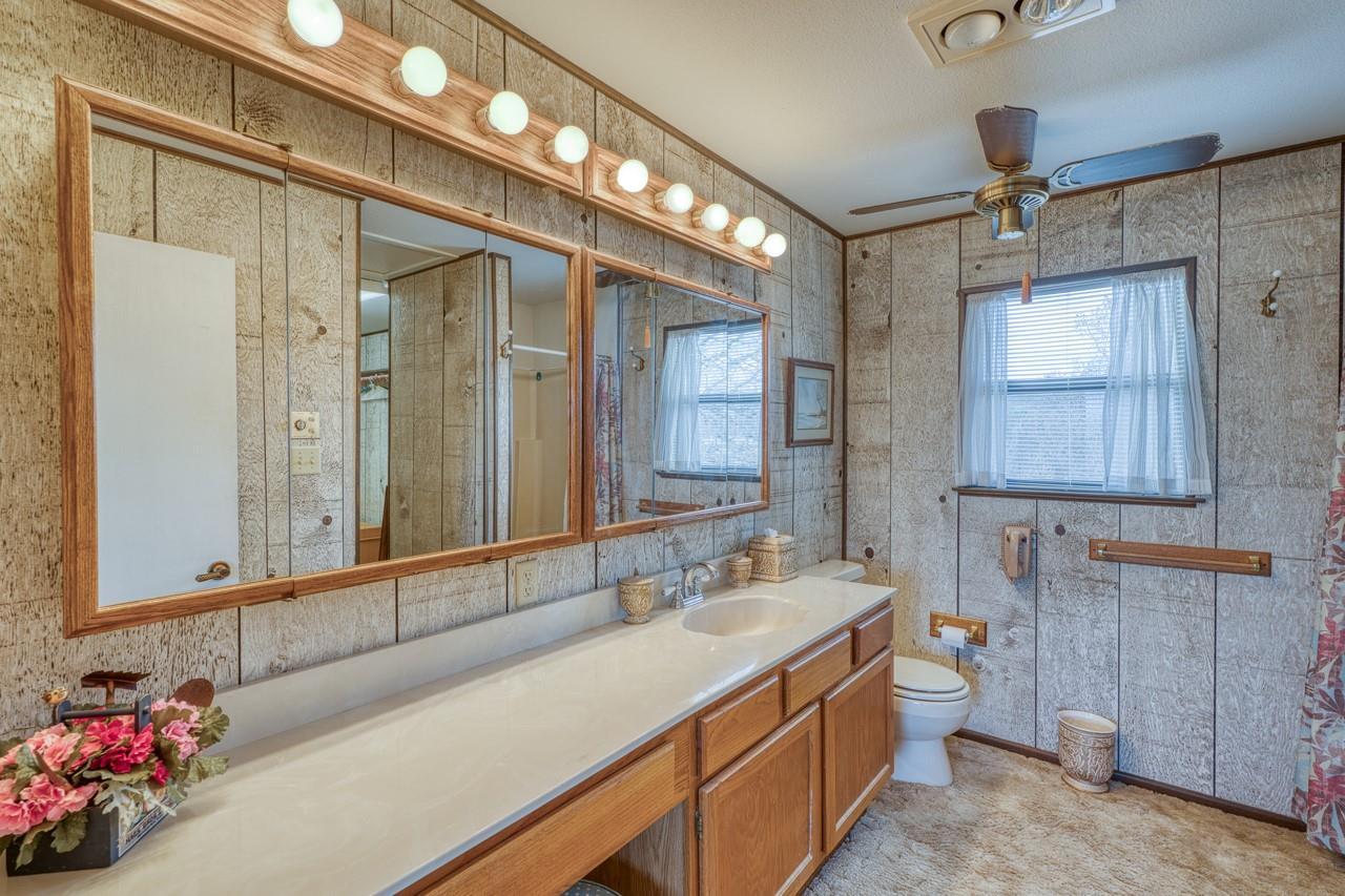 204 Canyon Oaks, Sunrise Beach, TX 78643