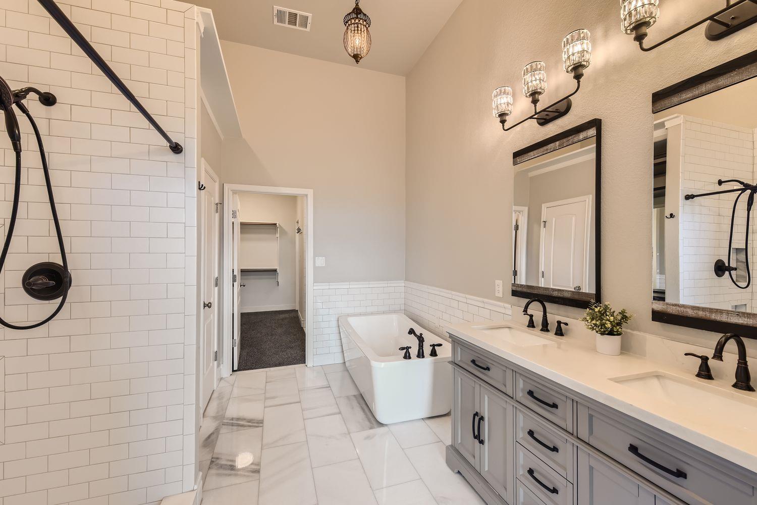 236 Aria Rdg # 236, Lakeway, TX 78738