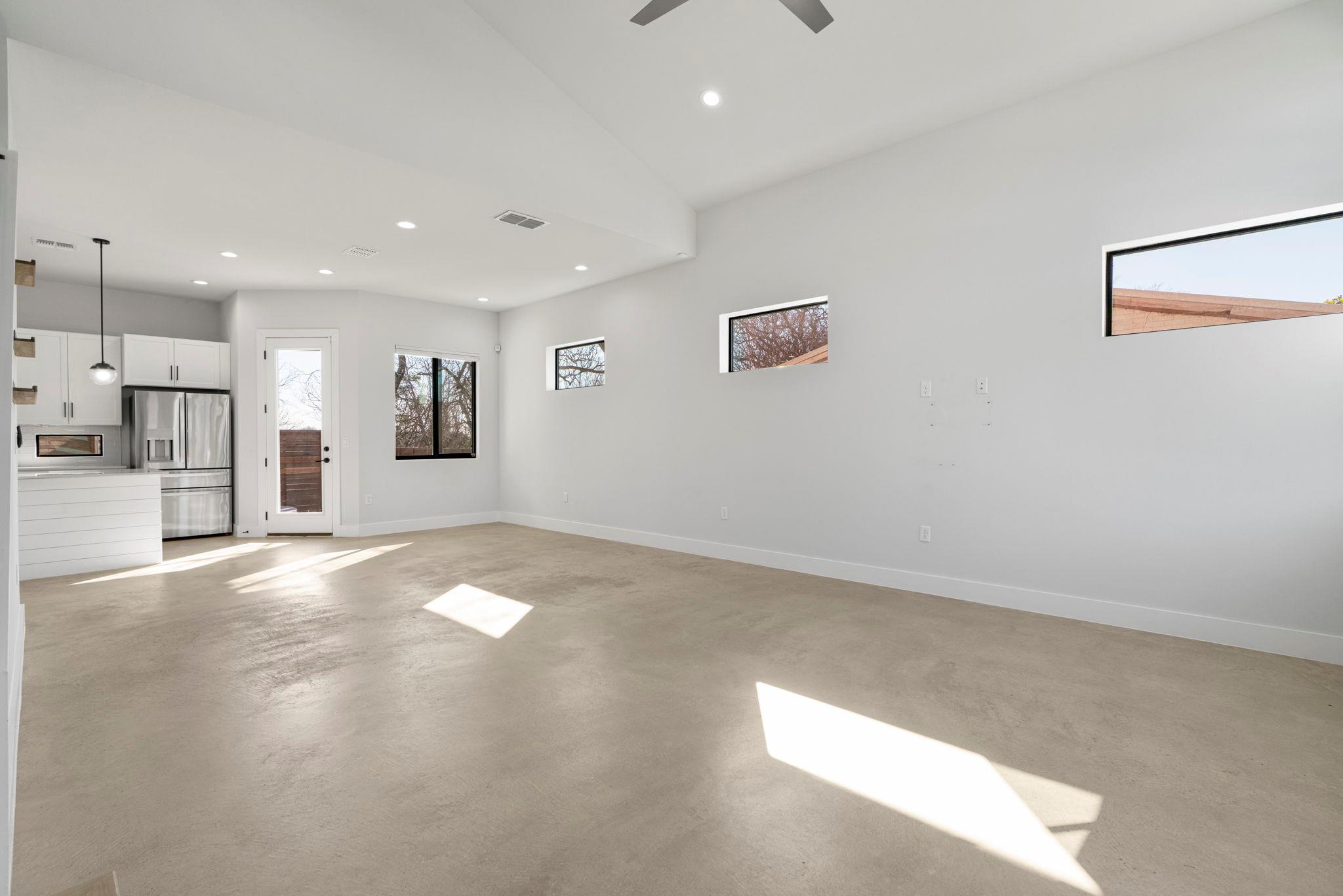 1405 Perez St # 1, Austin, TX 78721