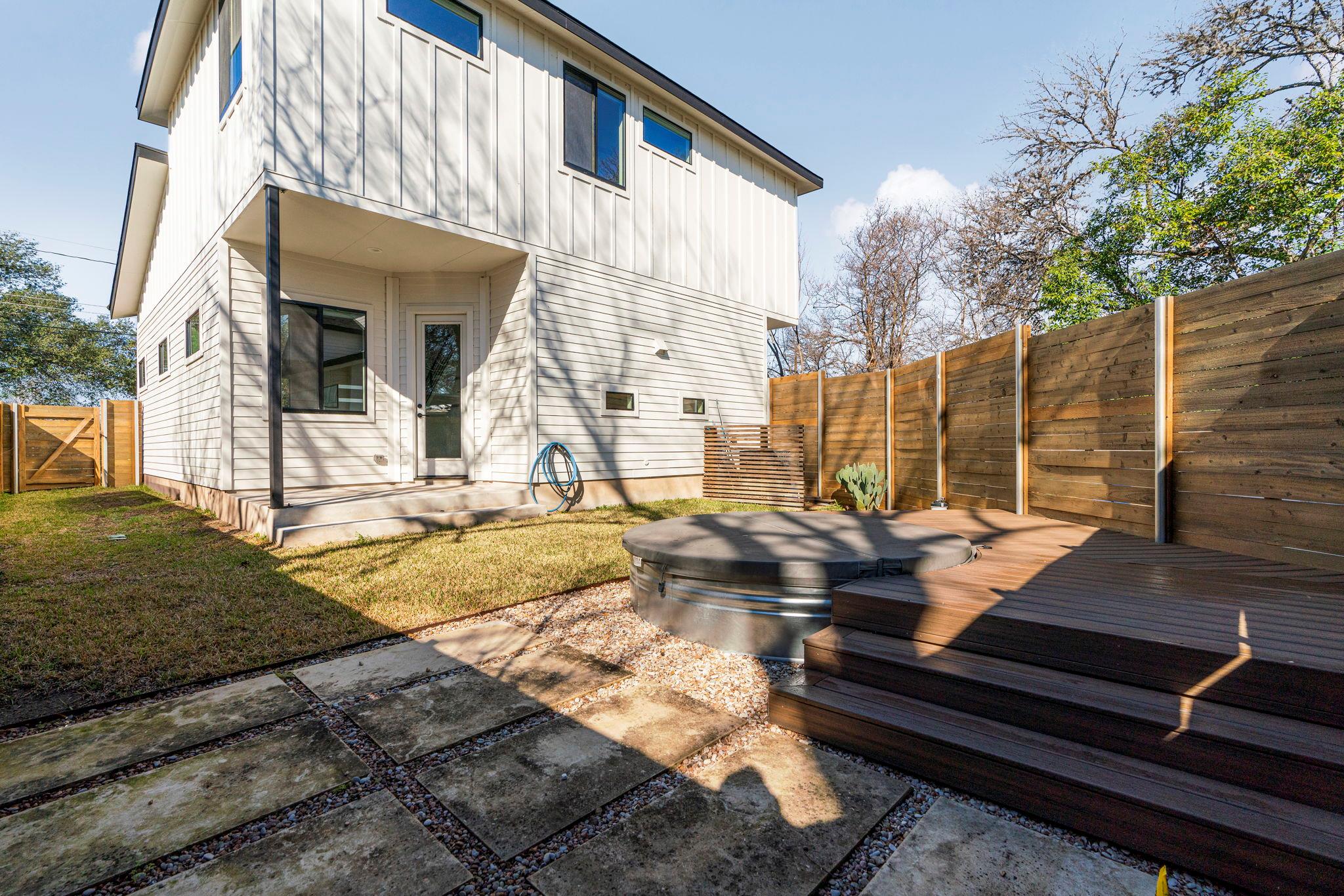 1405 Perez St # 1, Austin, TX 78721