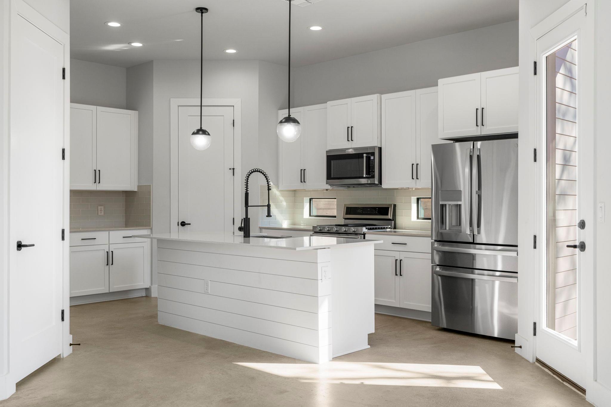 1405 Perez St # 1, Austin, TX 78721