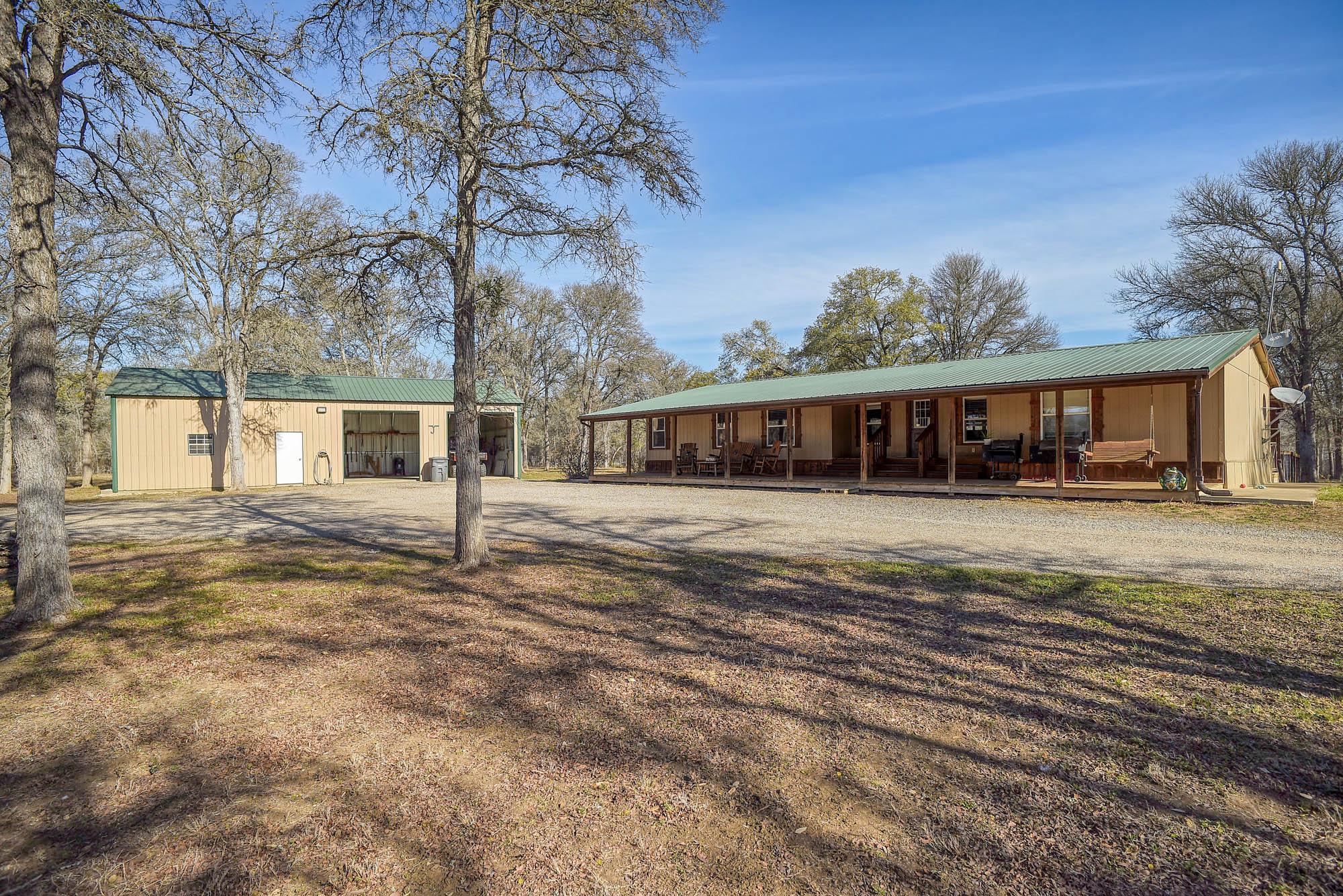 1675 Watterson Rd, Red Rock, TX 78662