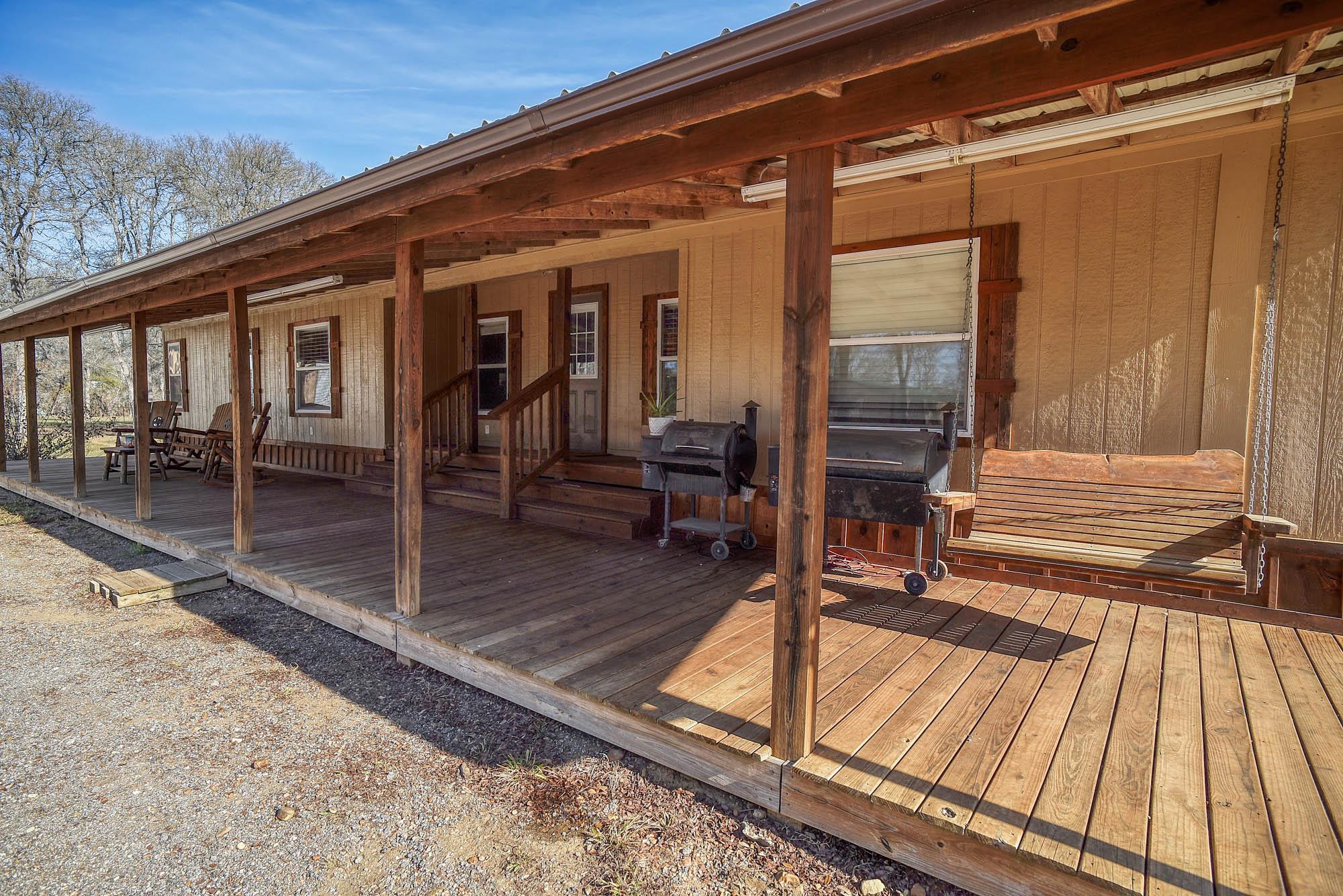 1675 Watterson Rd, Red Rock, TX 78662