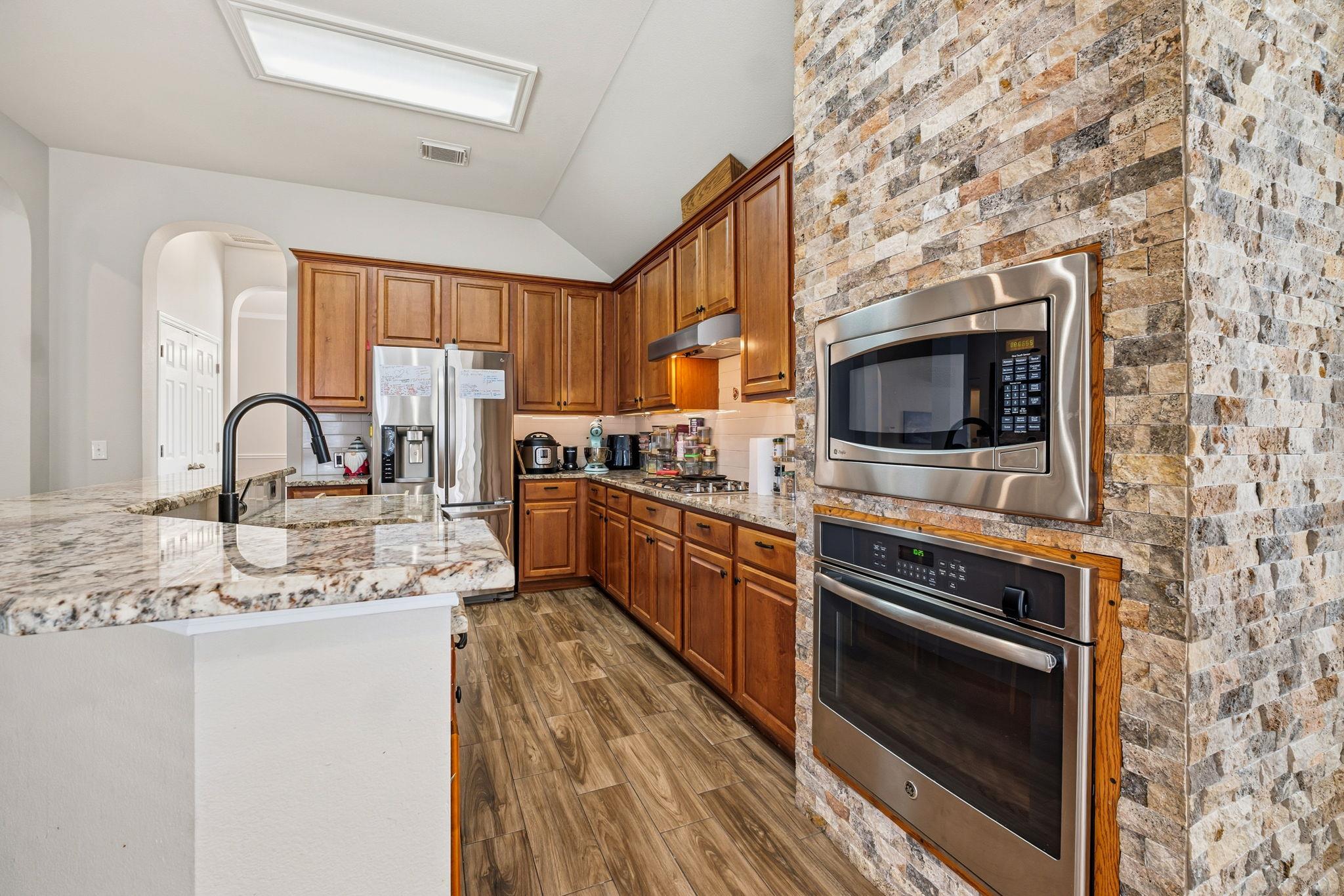 2112 Bandera Path, Round Rock, TX 78665