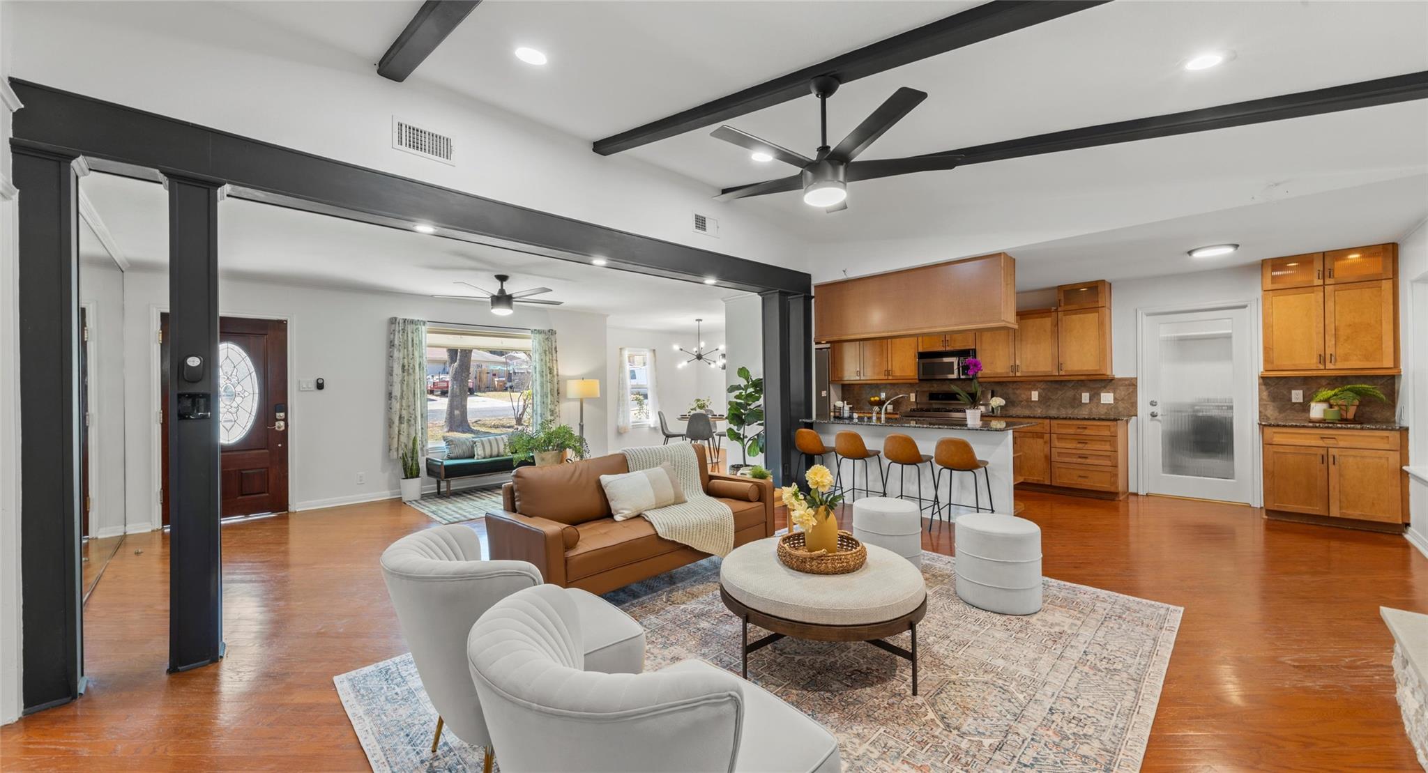 1704 Shelbourne Dr, Austin, TX 78752