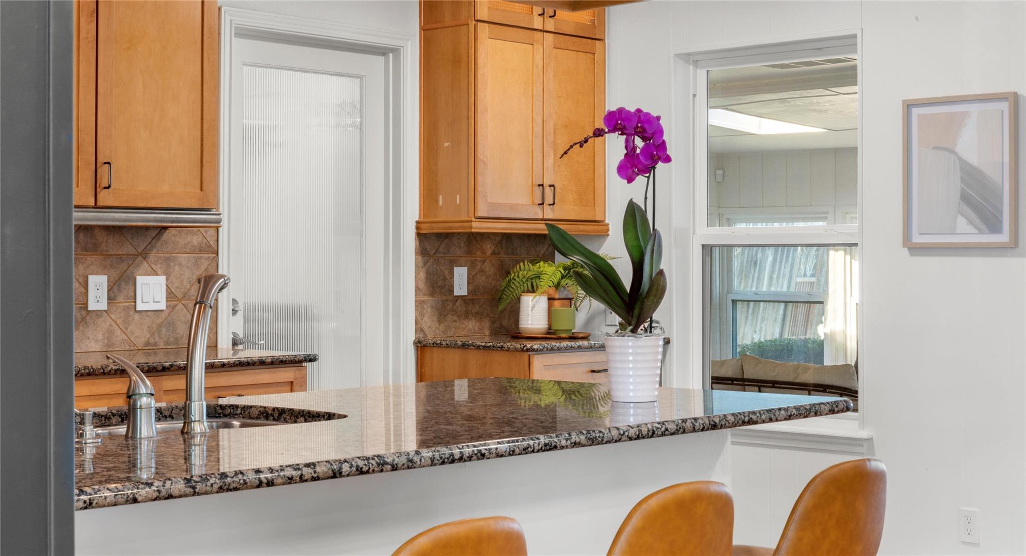 1704 Shelbourne Dr, Austin, TX 78752