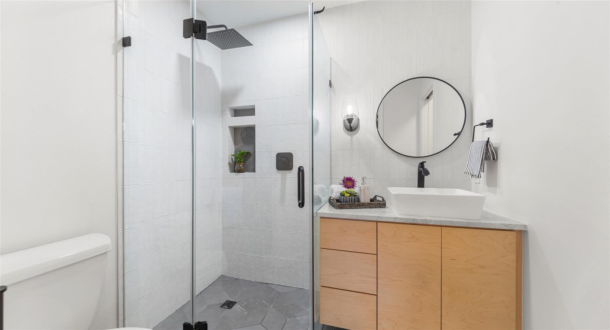 1704 Shelbourne Dr, Austin, TX 78752