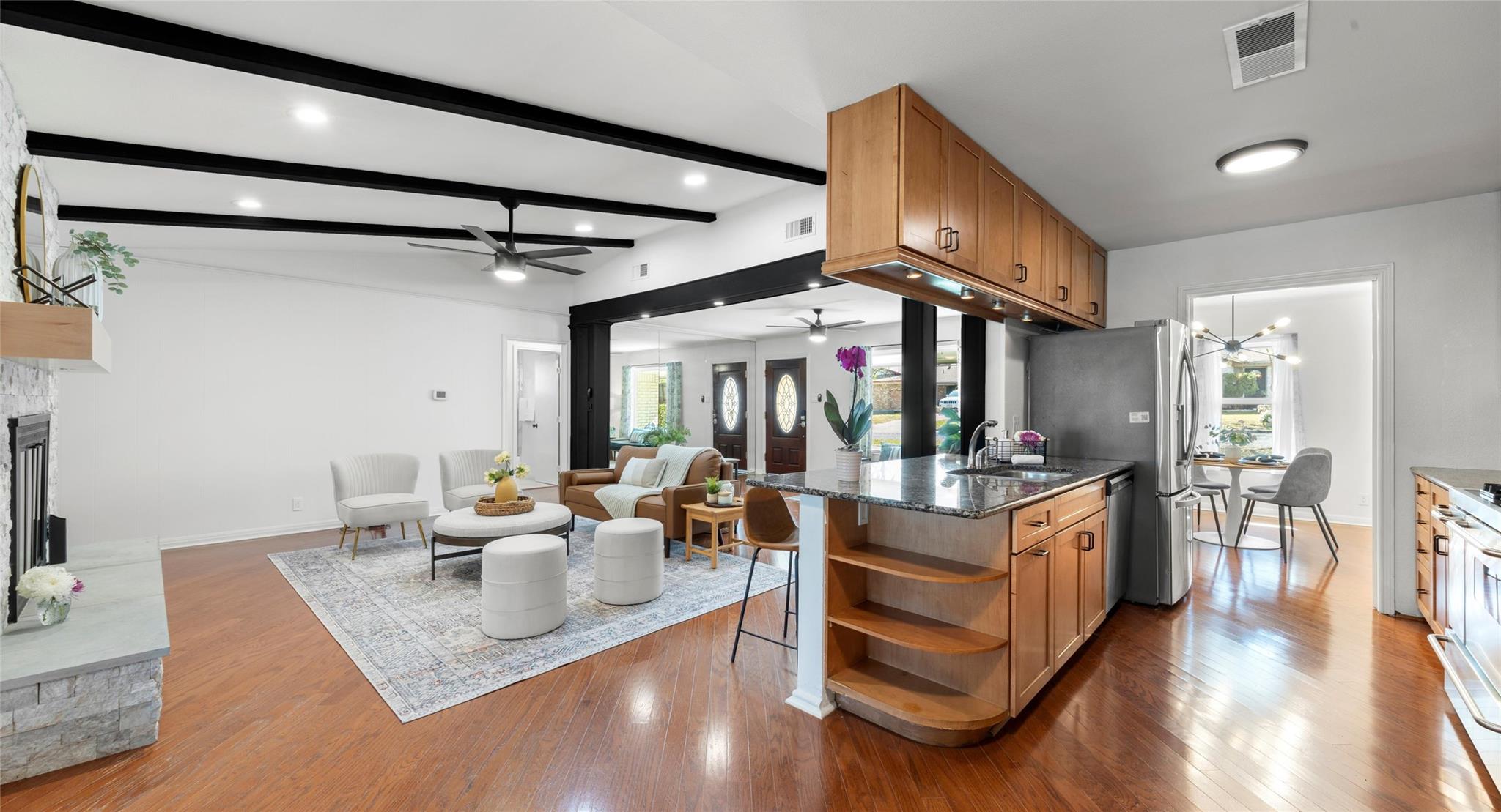 1704 Shelbourne Dr, Austin, TX 78752