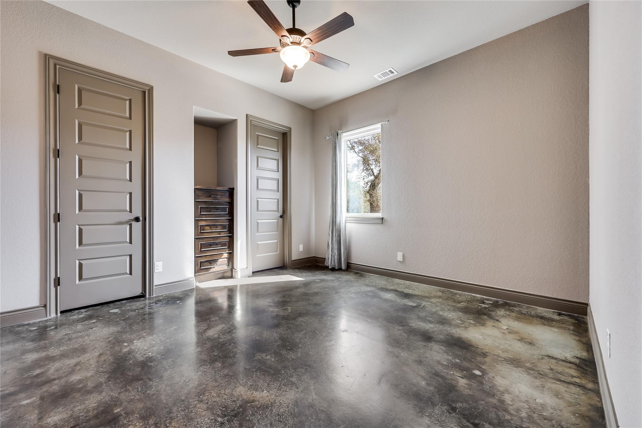 19129 Camelot Woods Cv, Lago Vista, TX 78645