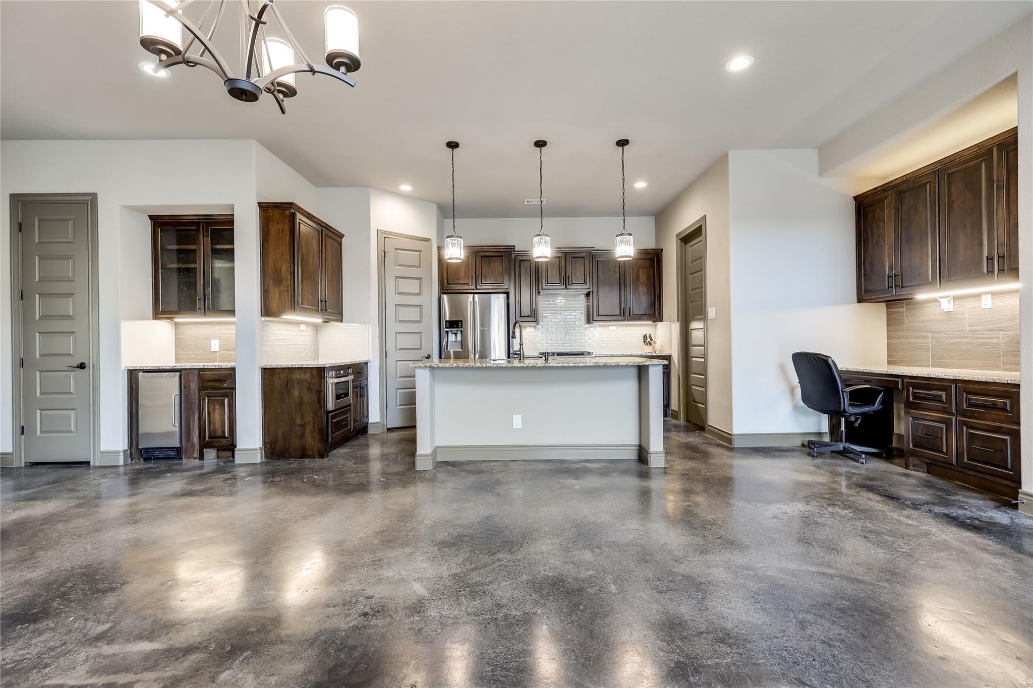 19129 Camelot Woods Cv, Lago Vista, TX 78645