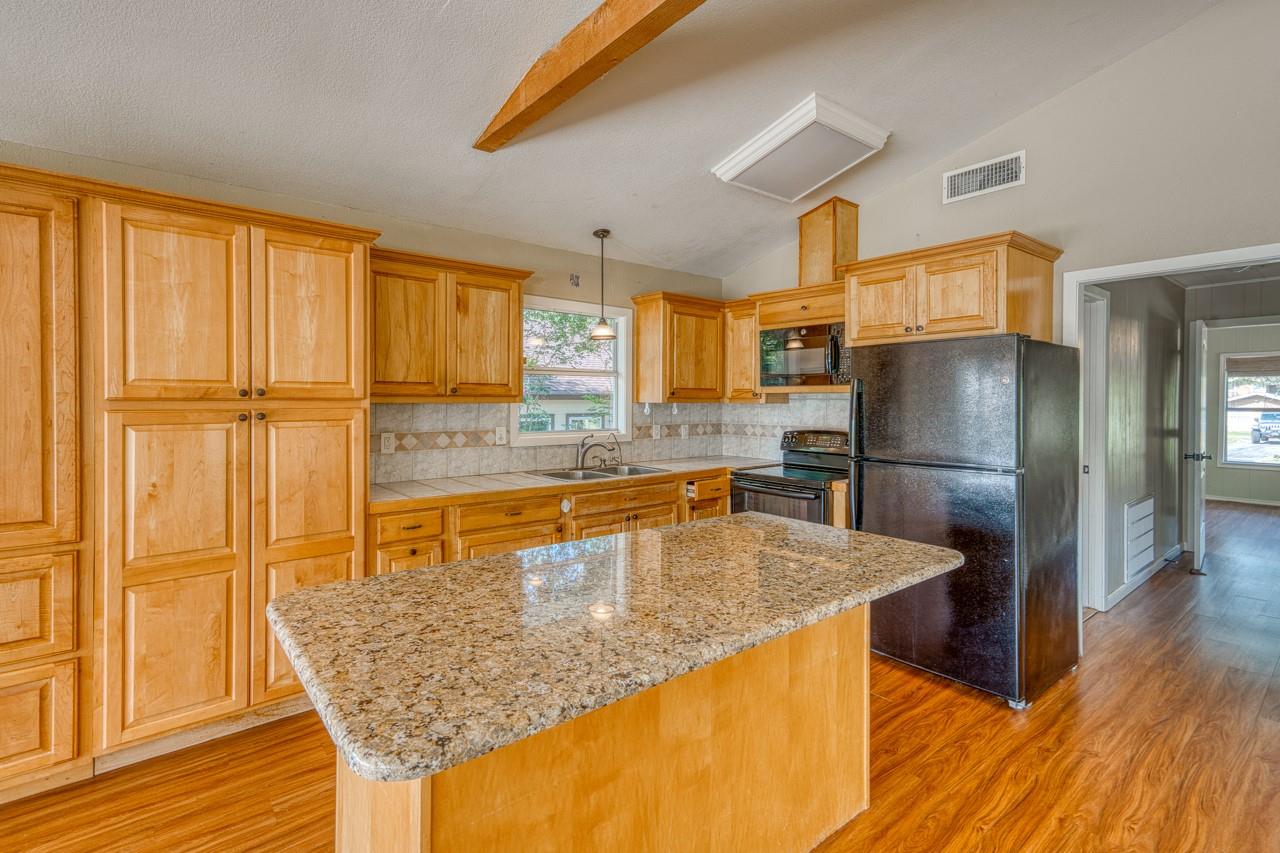 207 Princess Terrace, Sunrise Beach, TX 78643