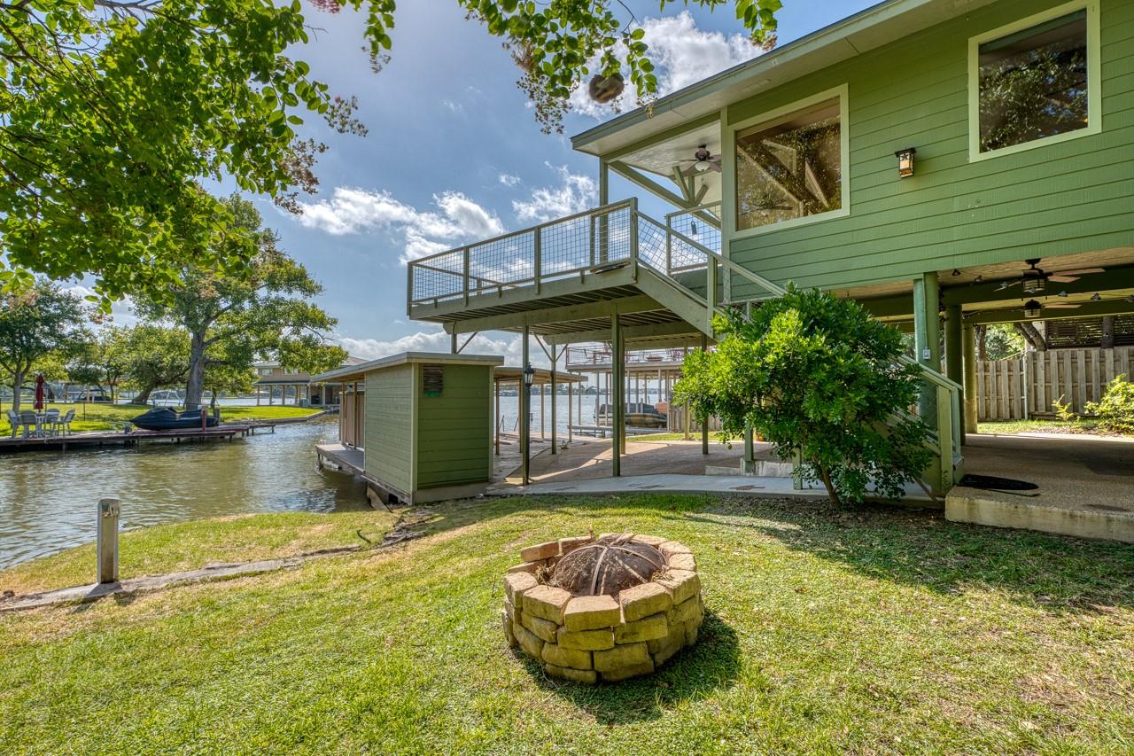 207 Princess Terrace, Sunrise Beach, TX 78643