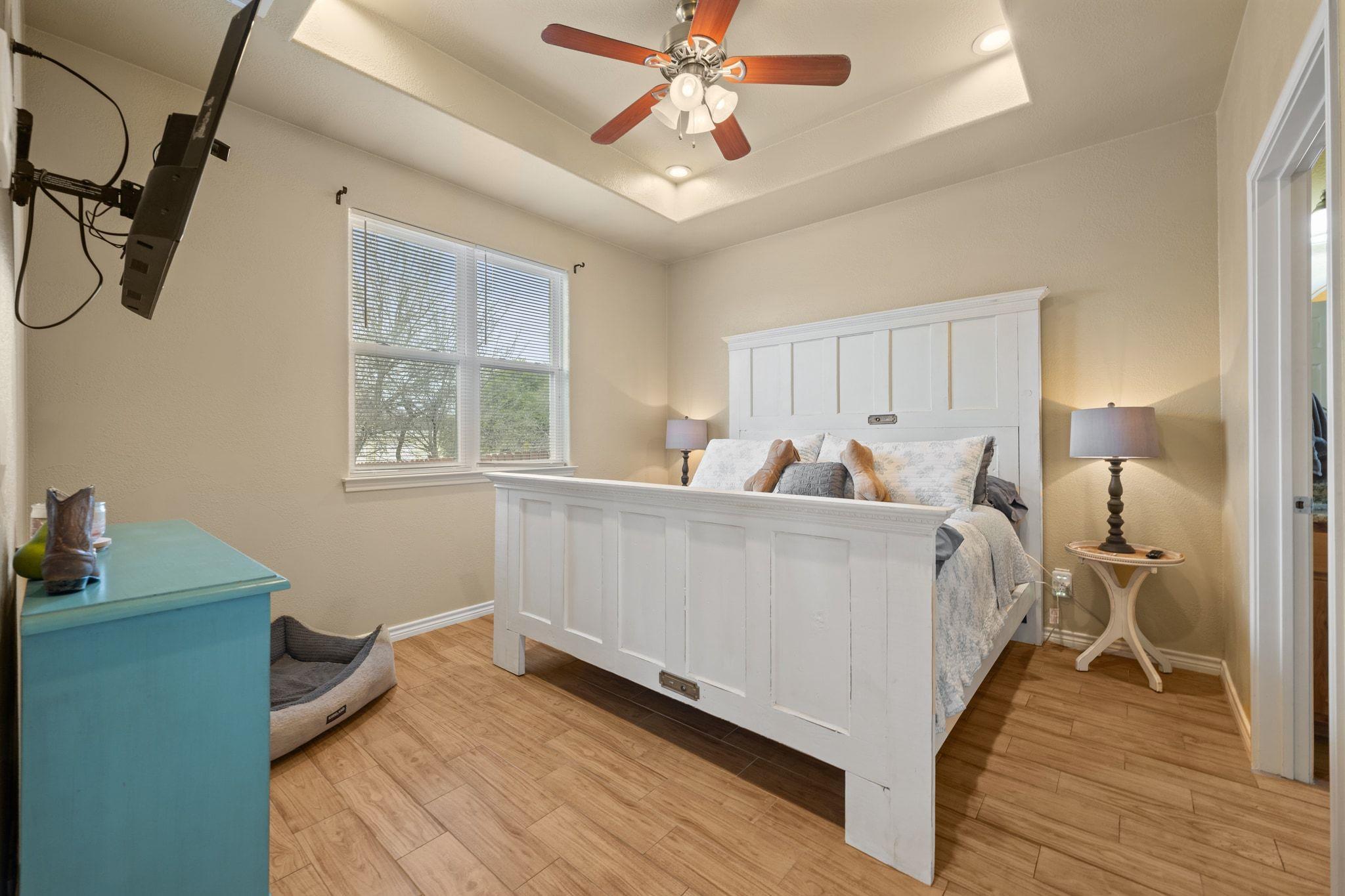 625 Skyline Dr, Kingsland, TX 78639