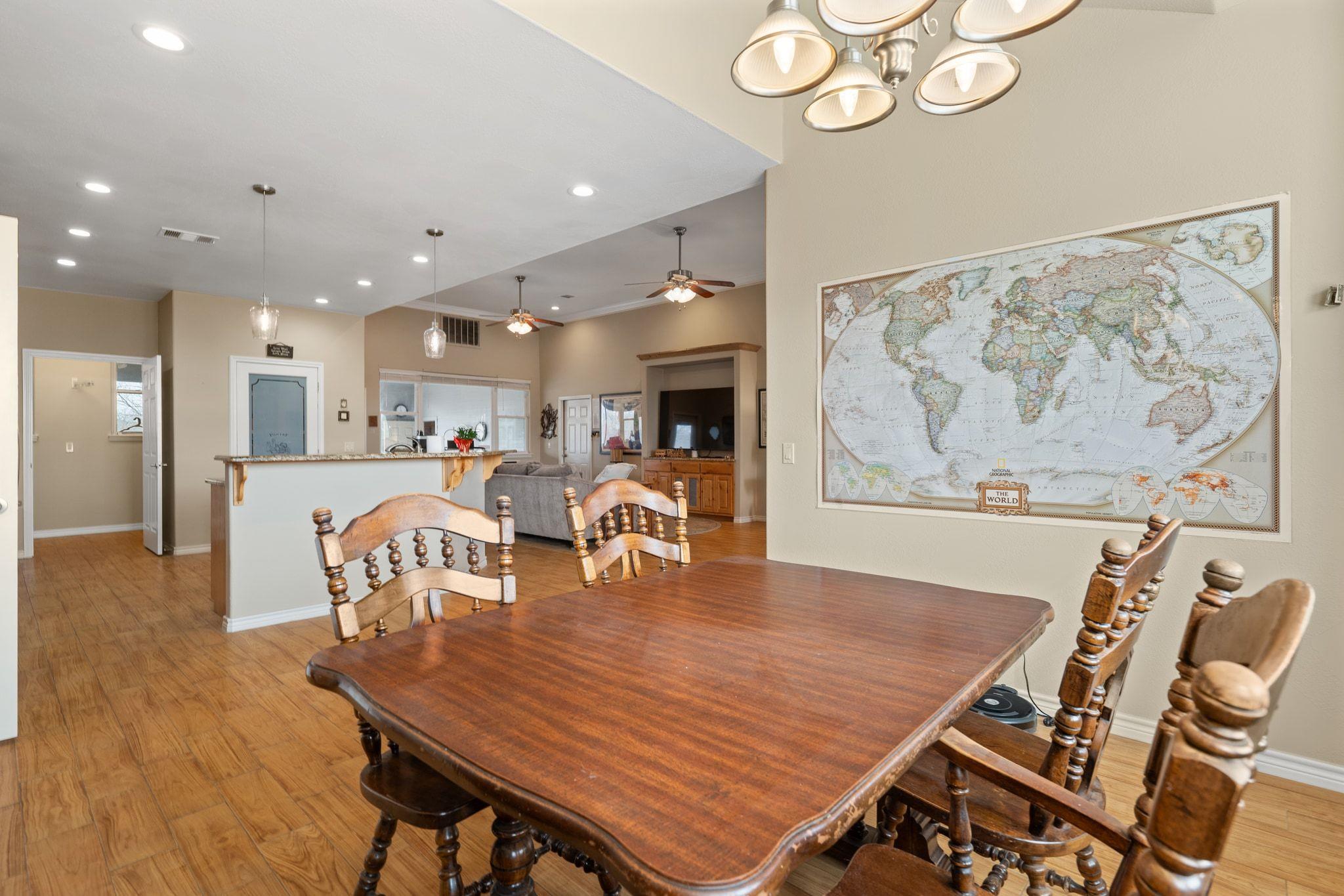 625 Skyline Dr, Kingsland, TX 78639