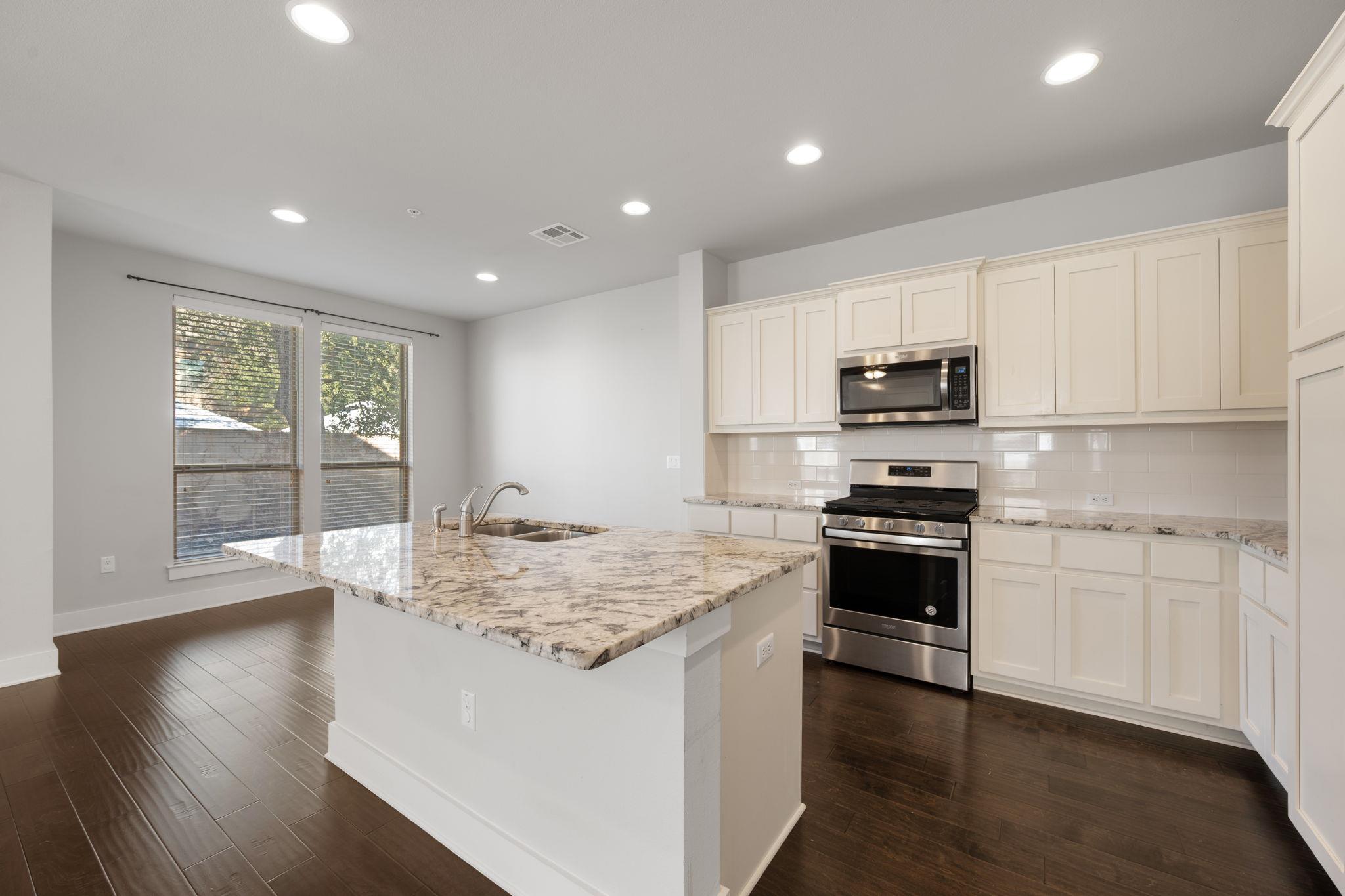 13800 Lyndhurst St # 326, Austin, TX 78717