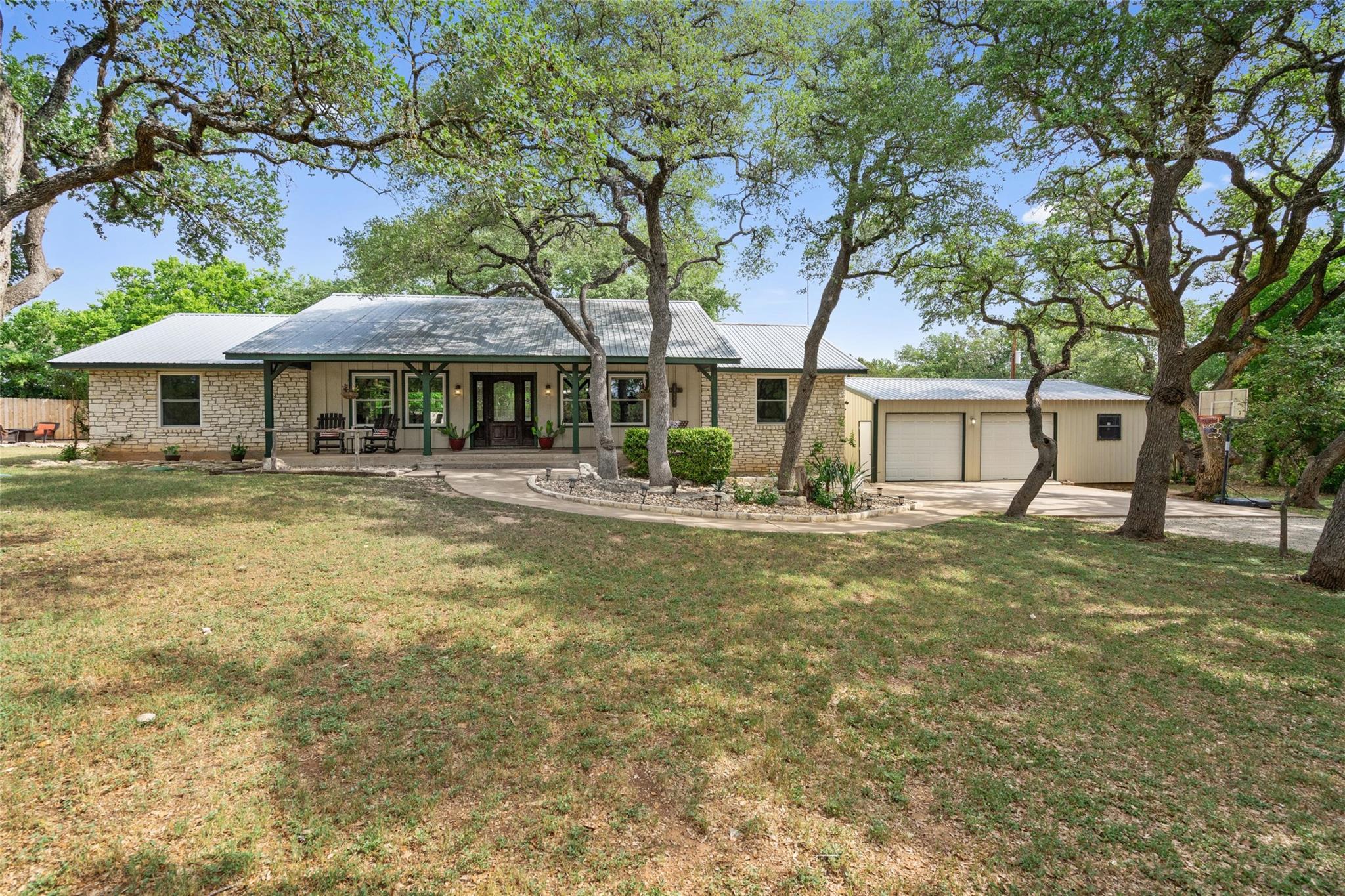 720 Circle G Ranch Rd, Dripping Springs, TX 78620