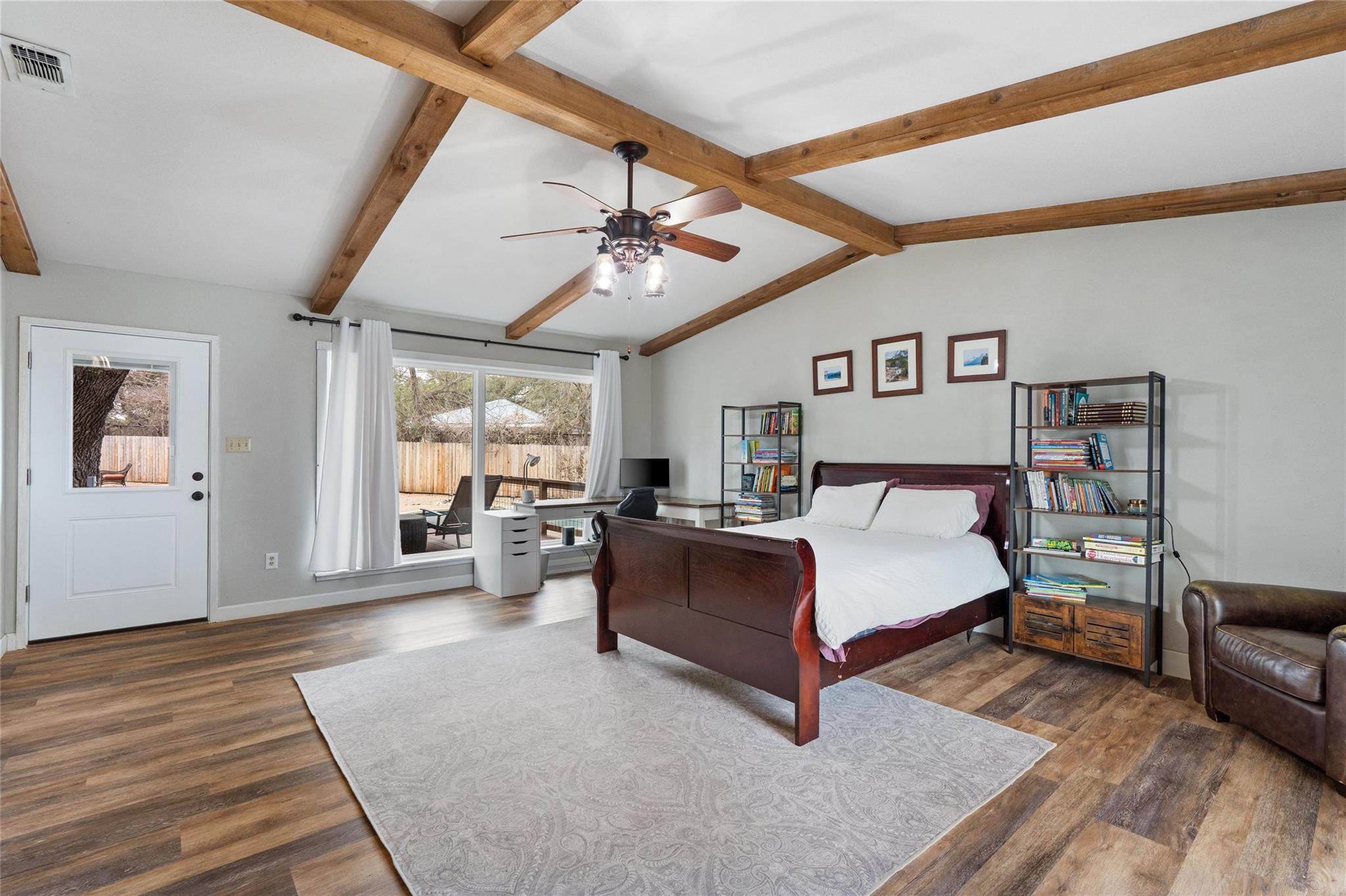 720 Circle G Ranch Rd, Dripping Springs, TX 78620