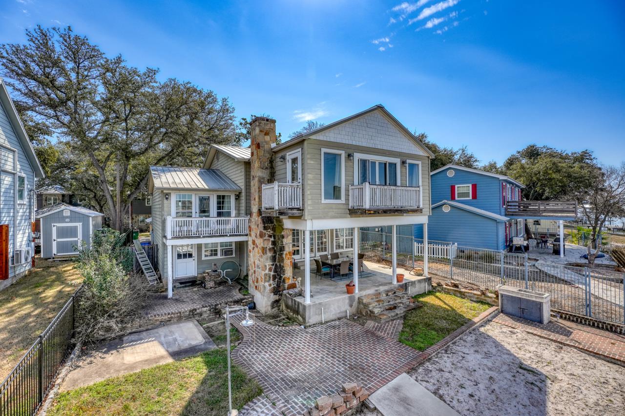 322 Granite Shoals Ln, Sunrise Beach, TX 78643