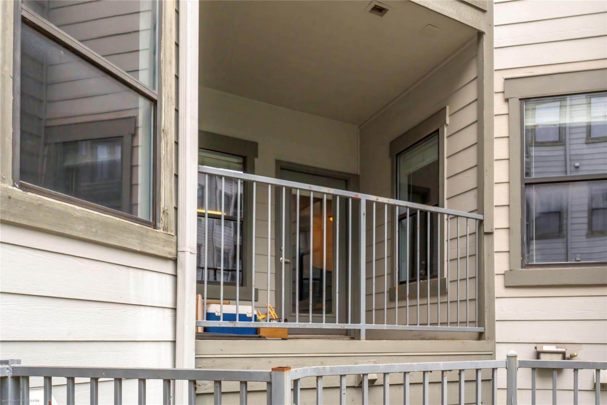 2502 Leon St # 305, Austin, TX 78705