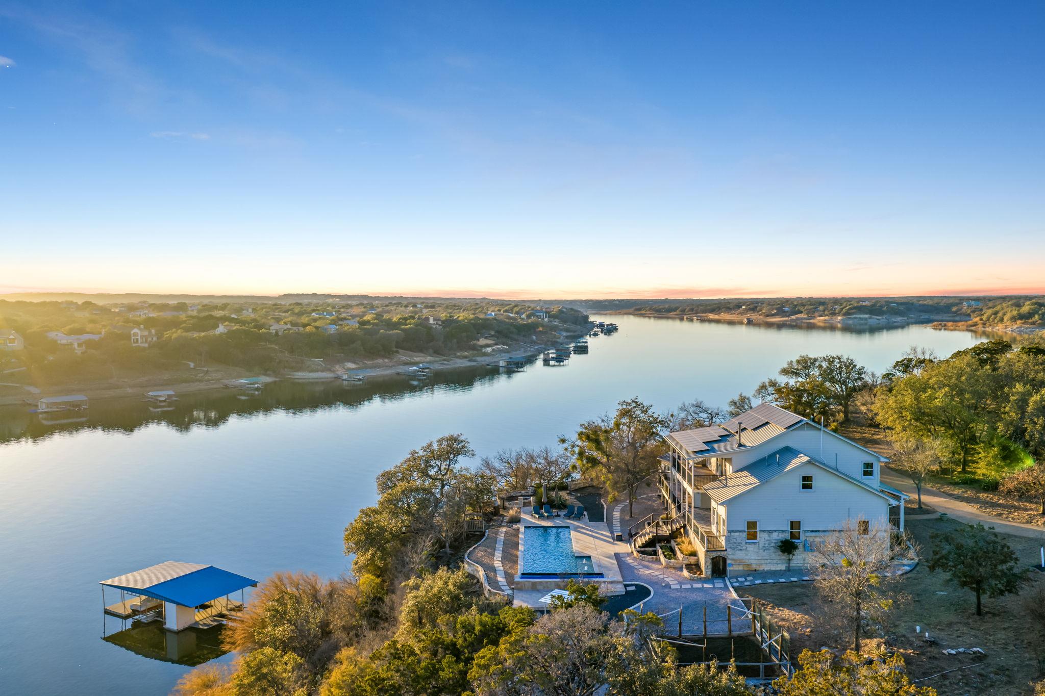 4300 Travis Peak Trl, Marble Falls, TX 78654