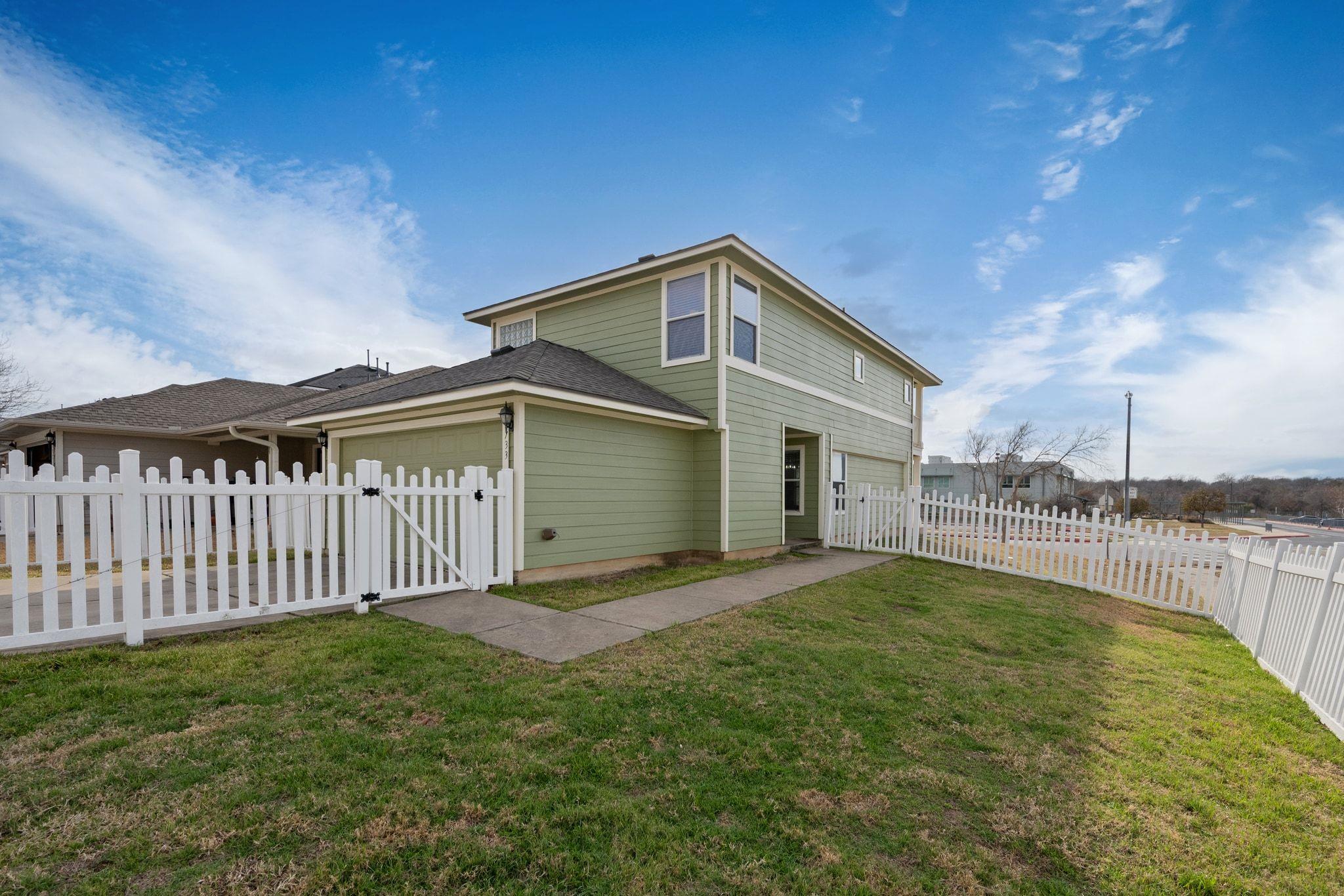 1733 Thompson Trl, Round Rock, TX 78664
