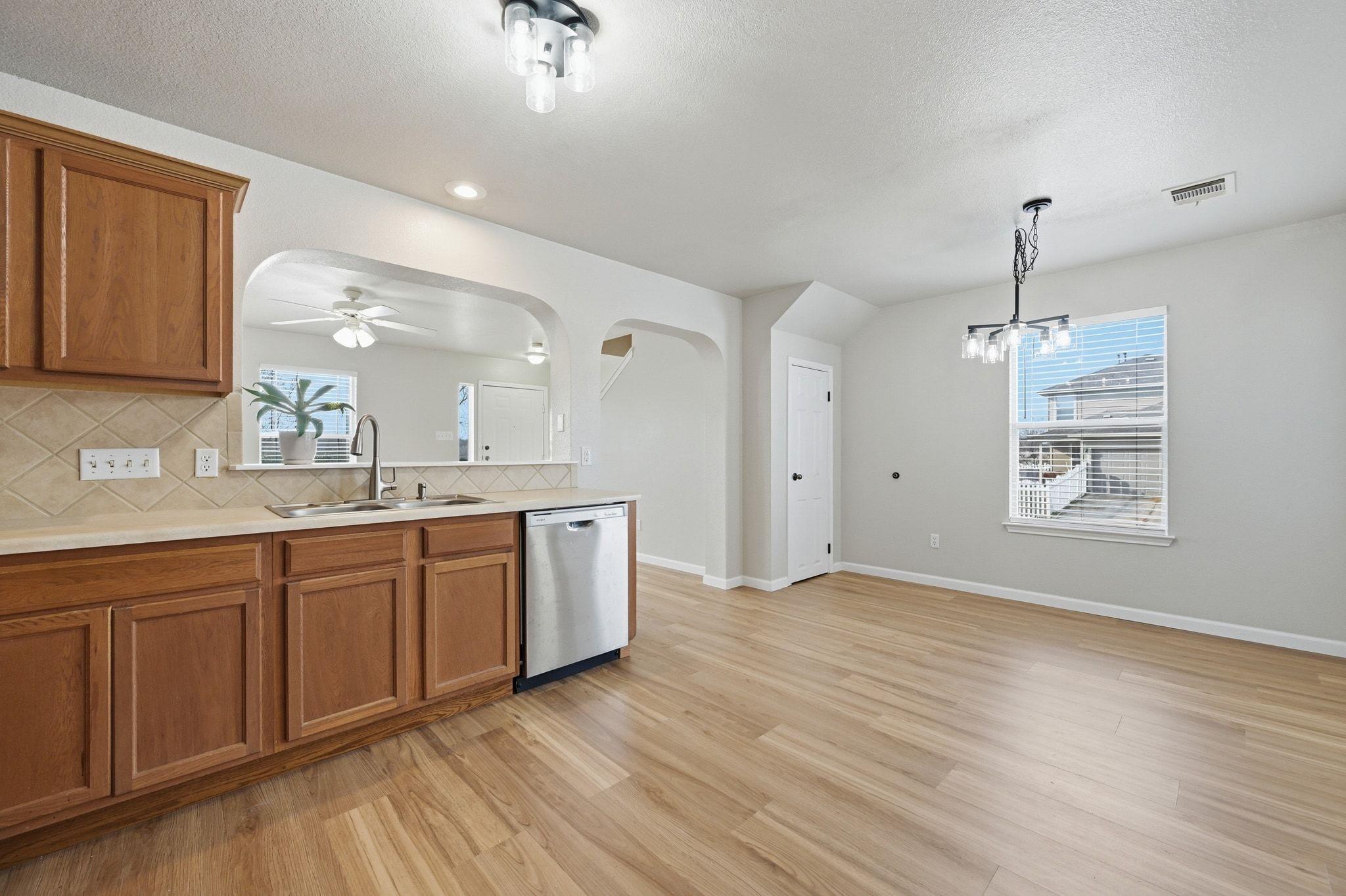 1733 Thompson Trl, Round Rock, TX 78664