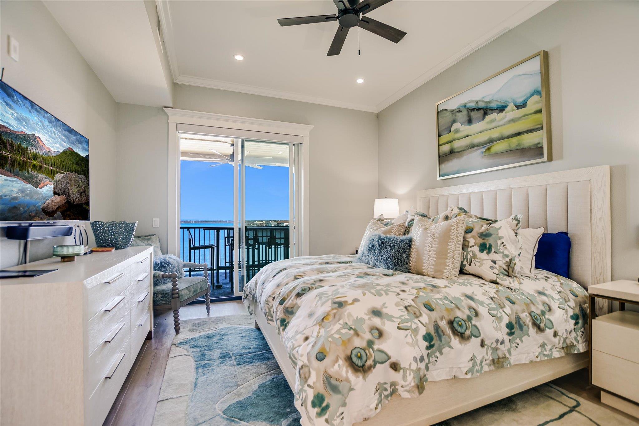 1001 The Cape Rd # 33, Horseshoe Bay, TX 78657