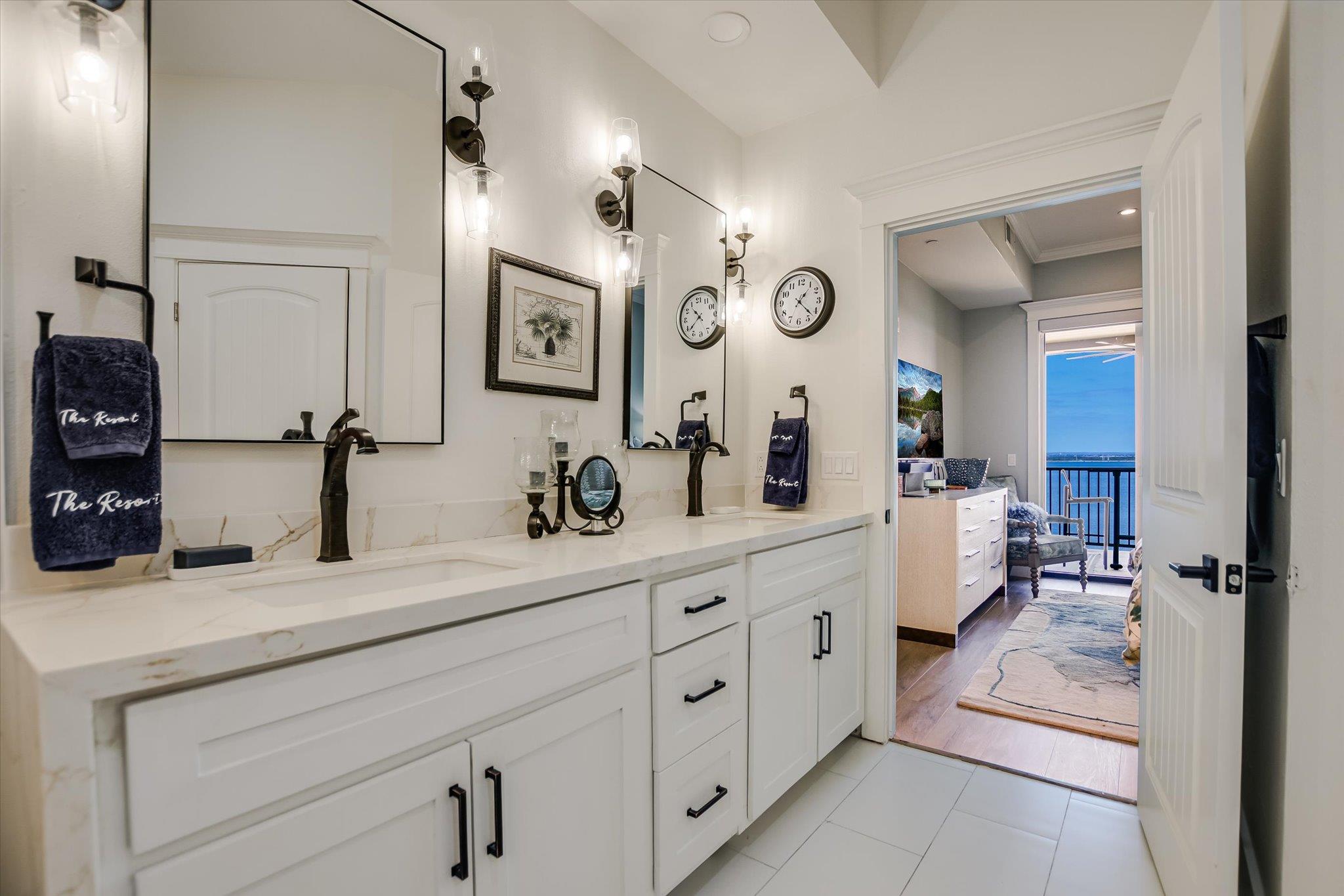 1001 The Cape Rd # 33, Horseshoe Bay, TX 78657