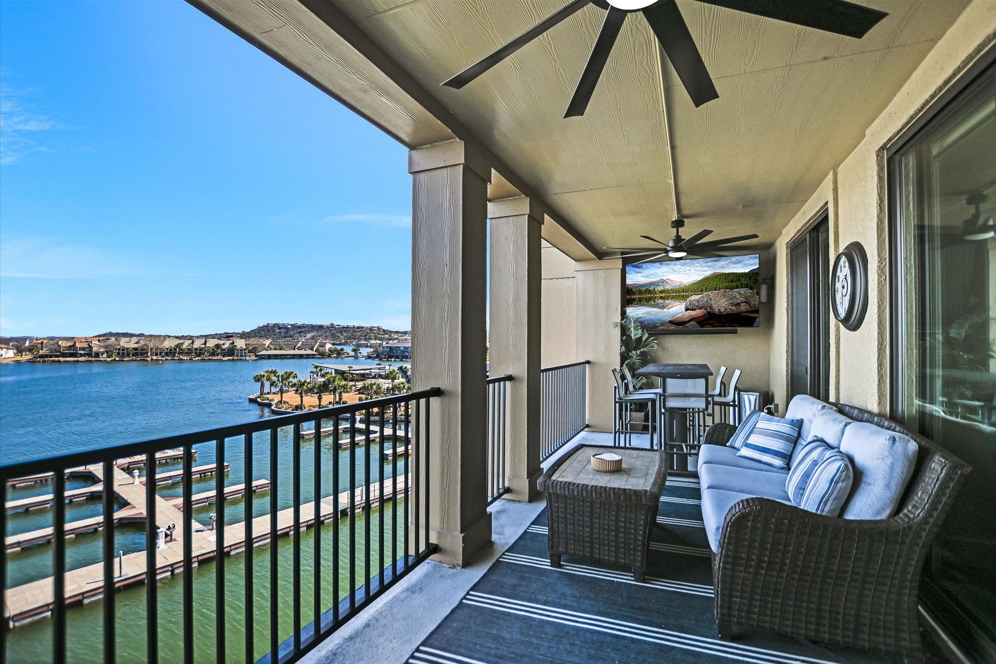 1001 The Cape Rd # 33, Horseshoe Bay, TX 78657