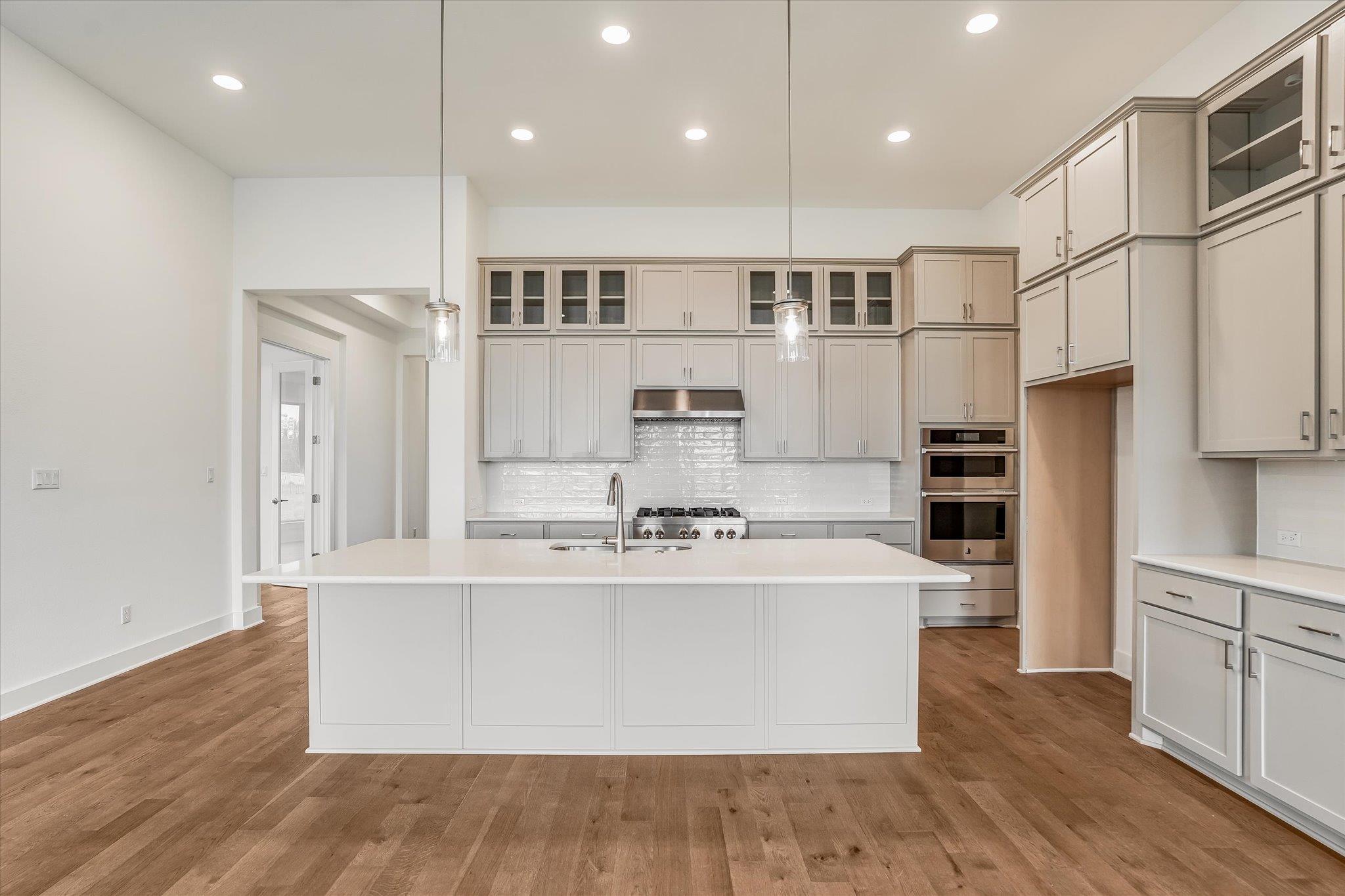 2869 Honeywood Dr, Leander, TX 78641