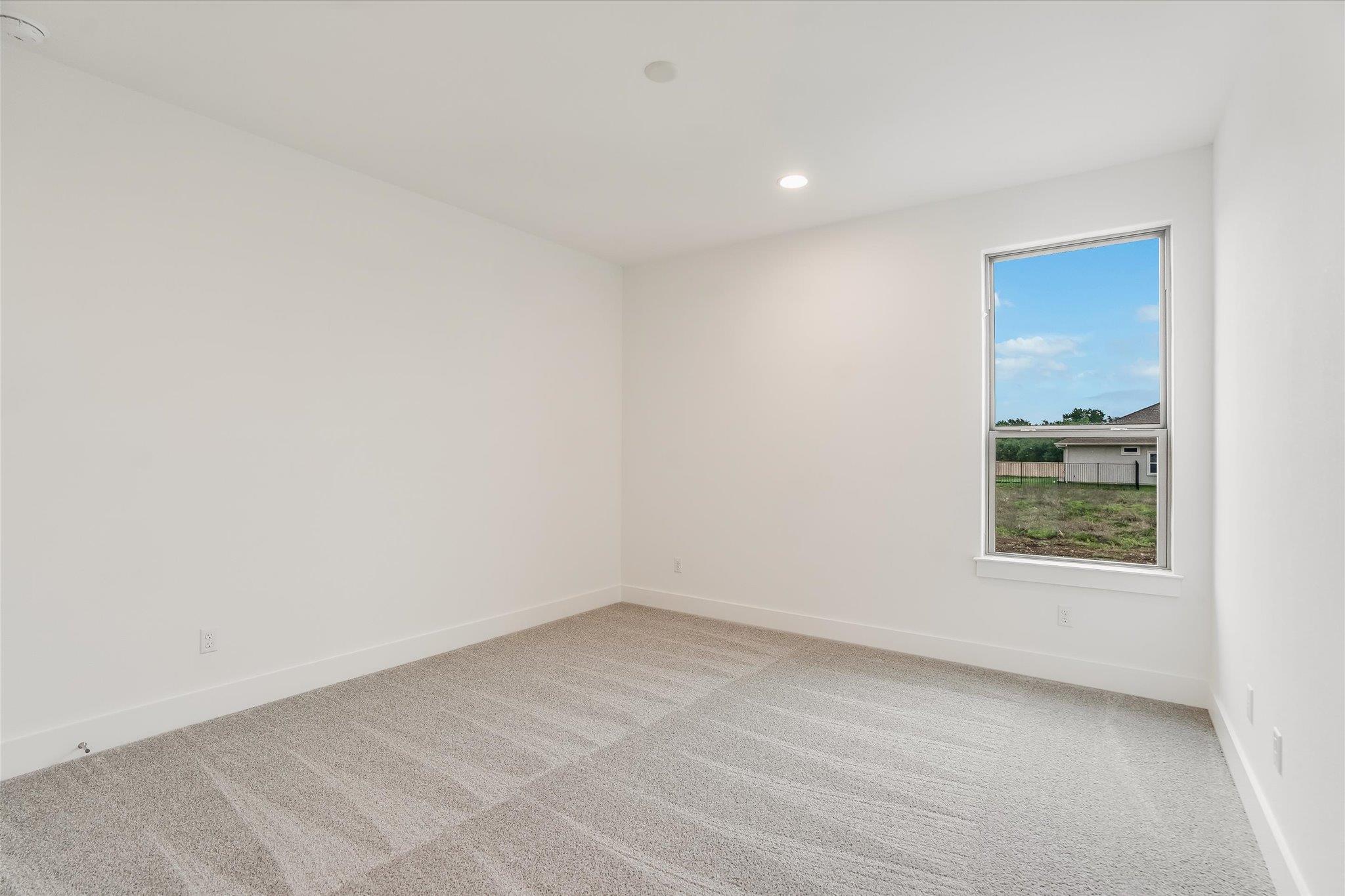 2869 Honeywood Dr, Leander, TX 78641