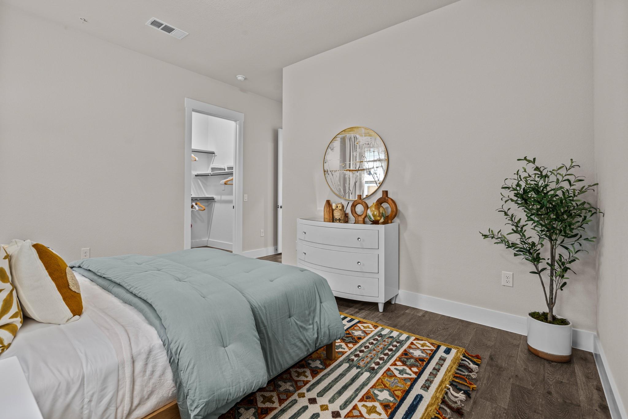 865 Limmer Loop # 435, Hutto, TX 78634