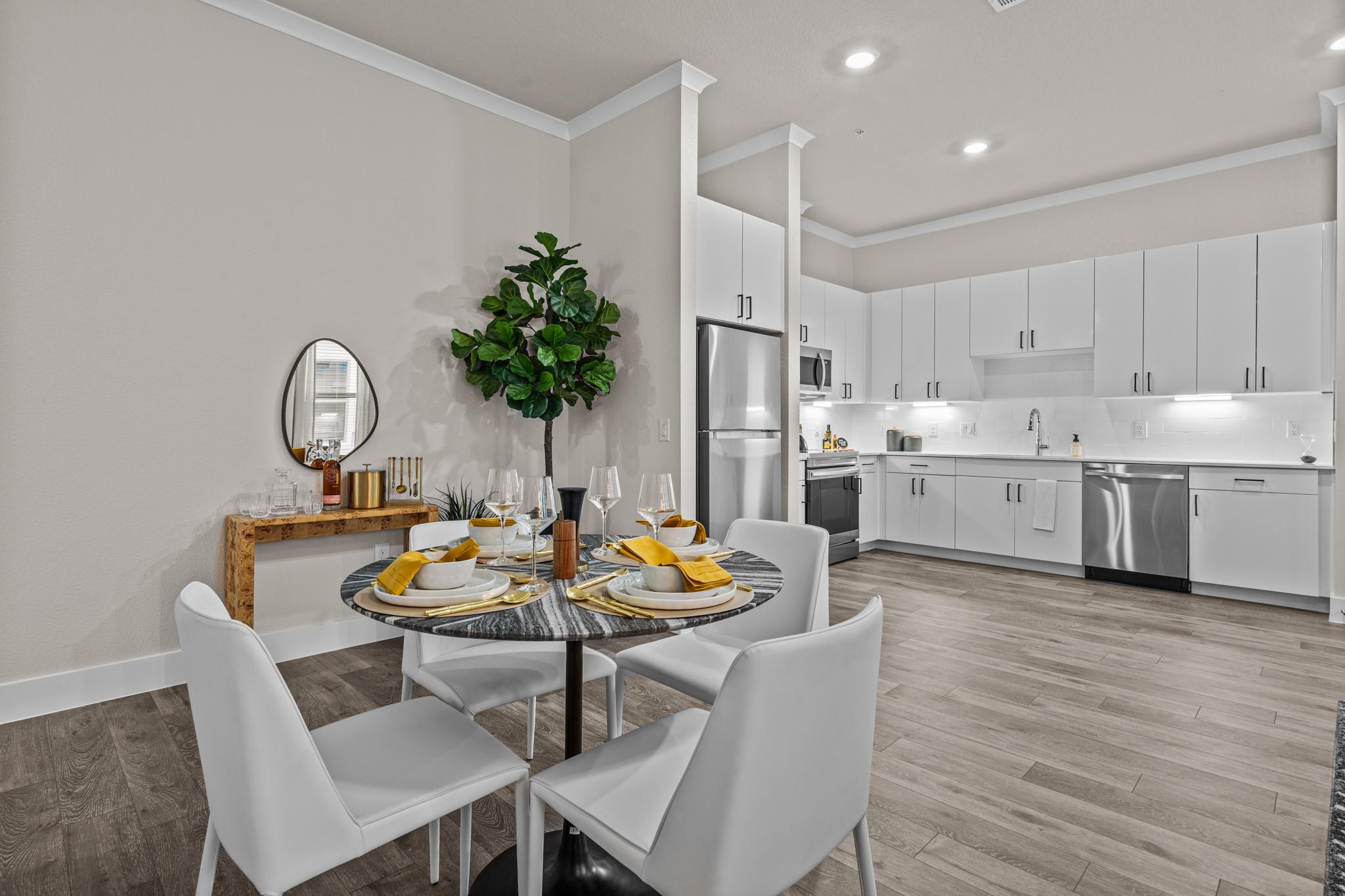 865 Limmer Loop # 435, Hutto, TX 78634