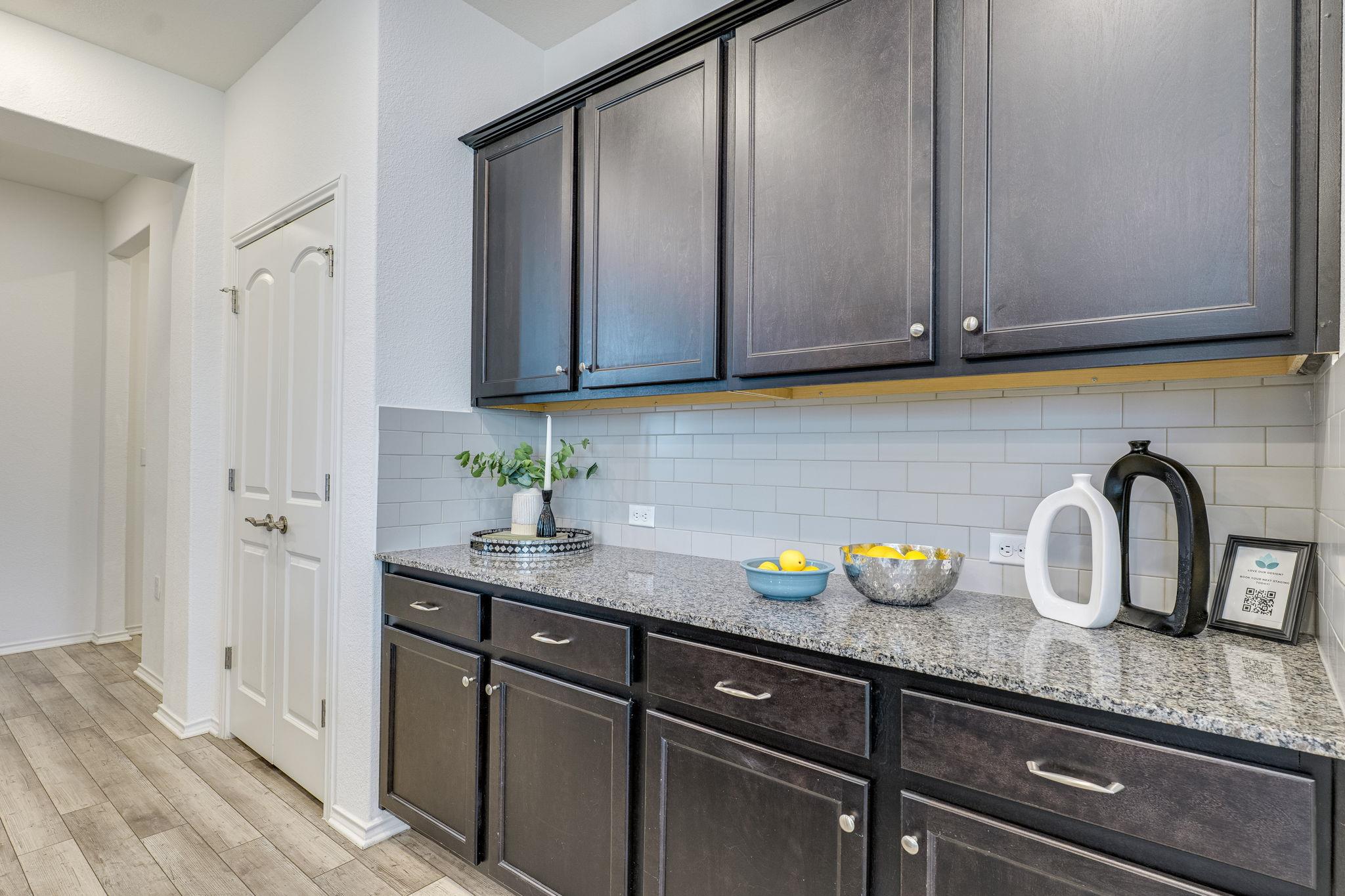 911 Saratoga Ln, Georgetown, TX 78633