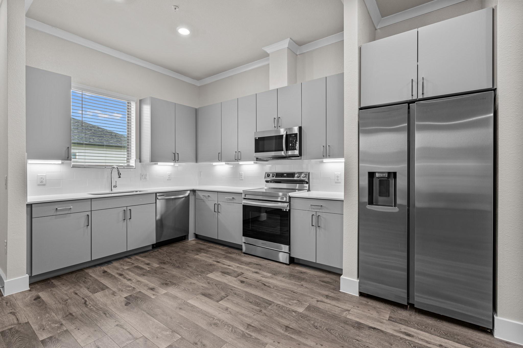 865 Limmer Loop # 635, Hutto, TX 78634