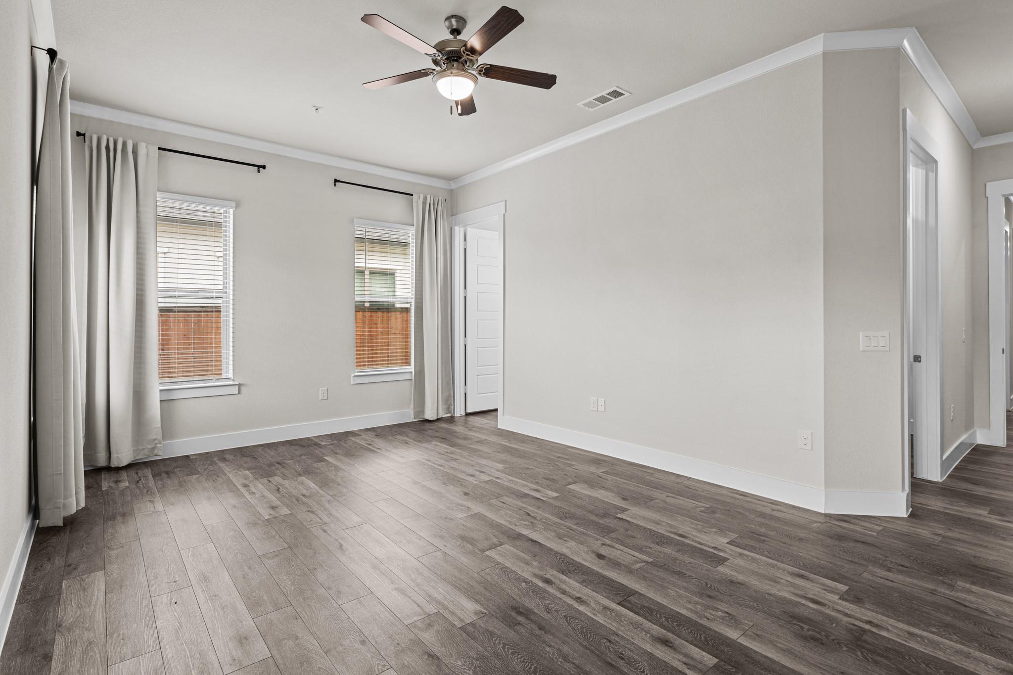 865 Limmer Loop # 1014, Hutto, TX 78634