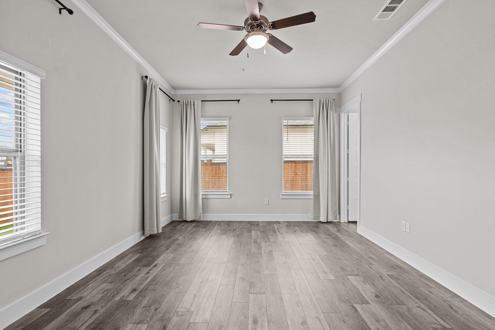 865 Limmer Loop # 1014, Hutto, TX 78634