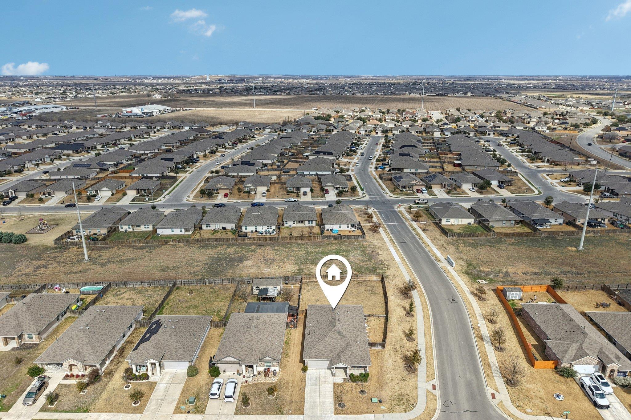 1001 Pembroke Ct, Hutto, TX 78634