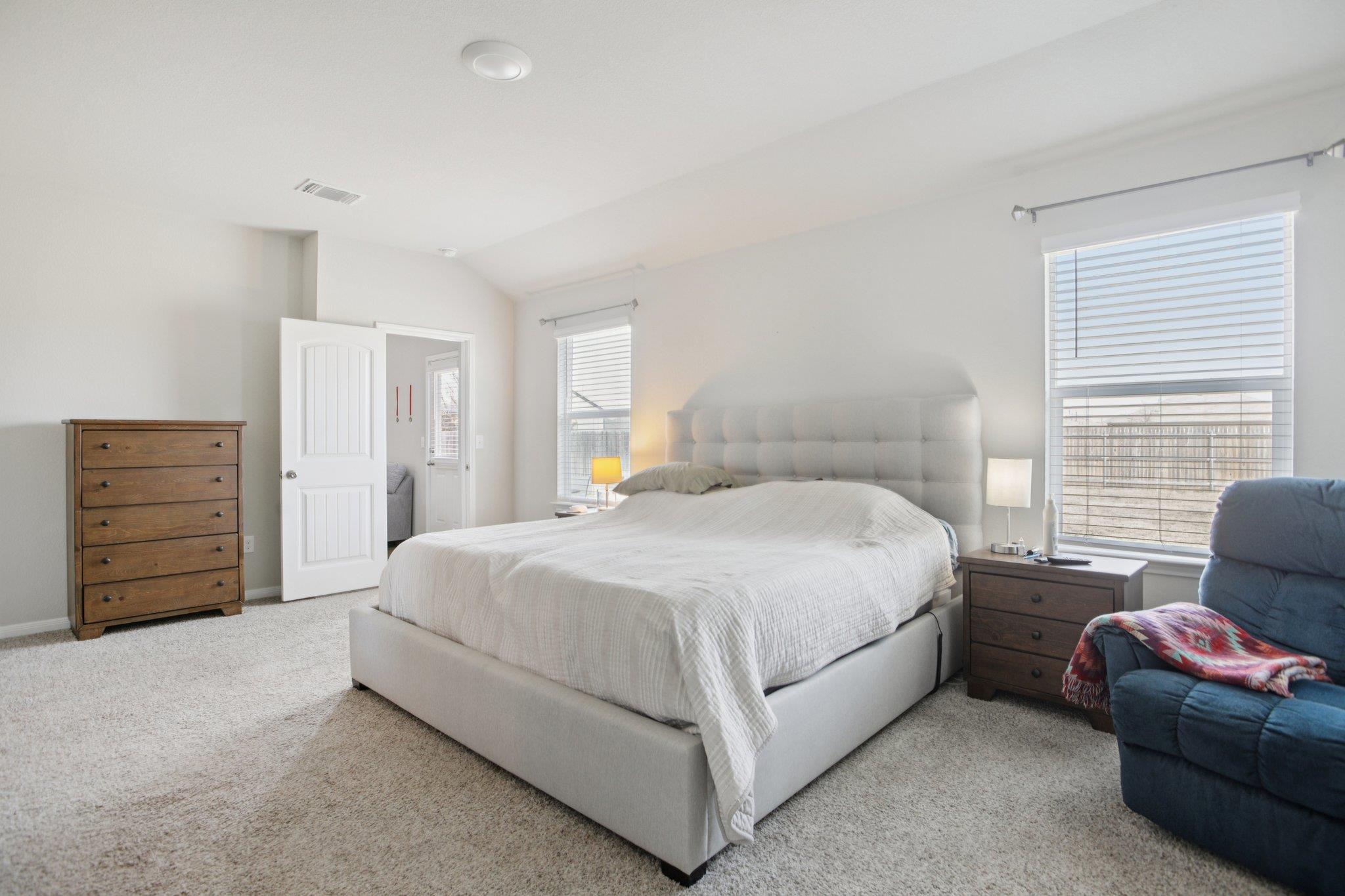 1001 Pembroke Ct, Hutto, TX 78634