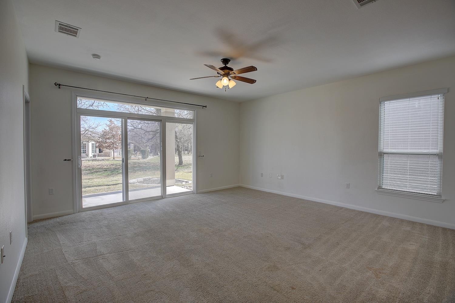 207 Monarch Trl, Georgetown, TX 78633